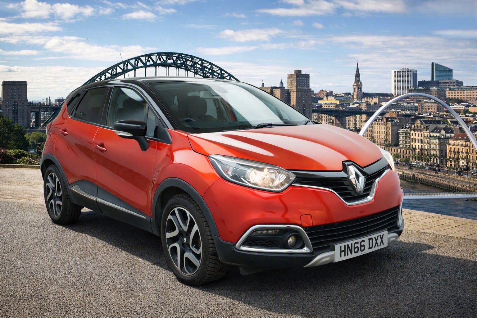 2016 Renault Captur in Red for sale