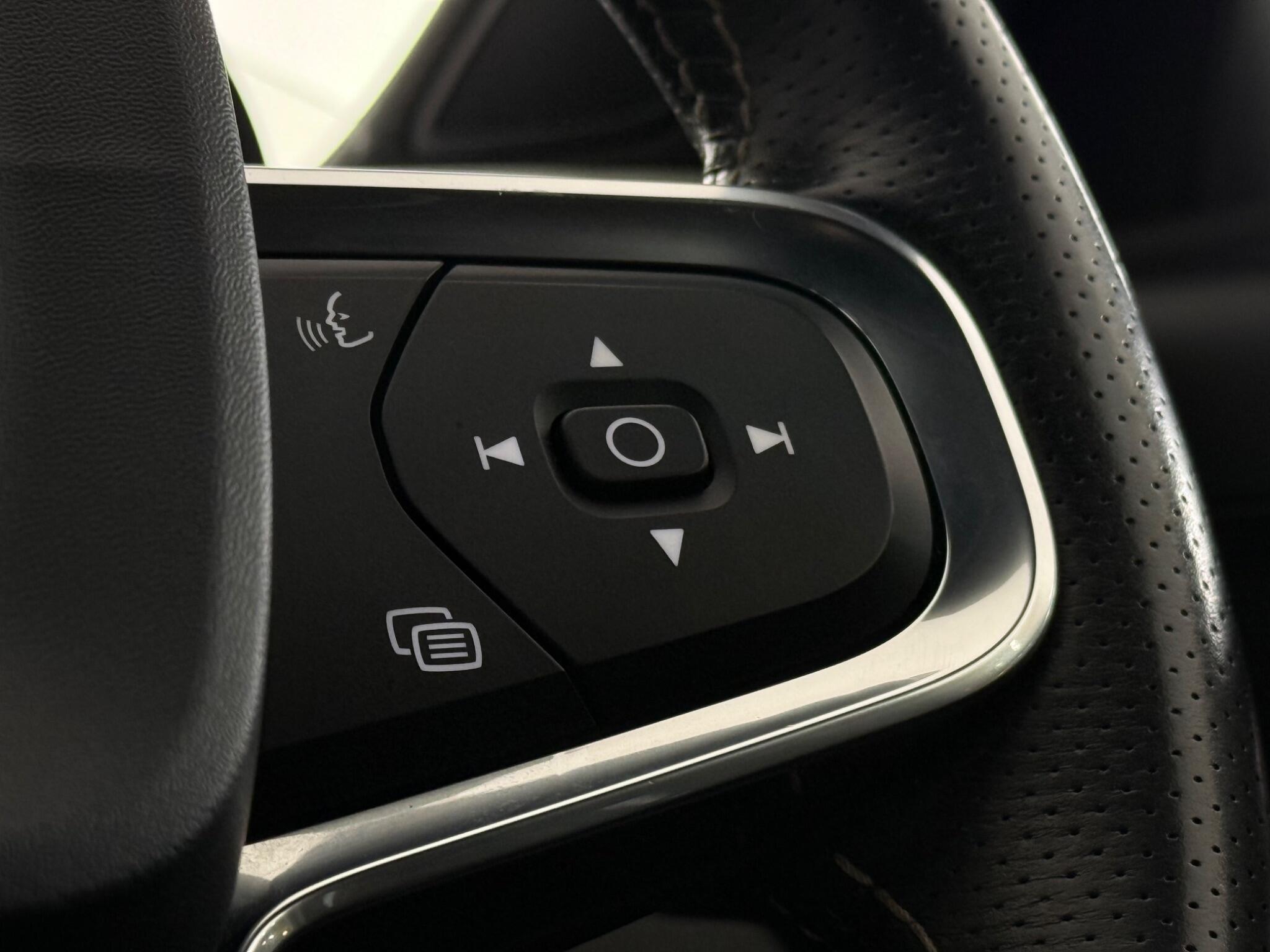 Volvo XC40 view 24