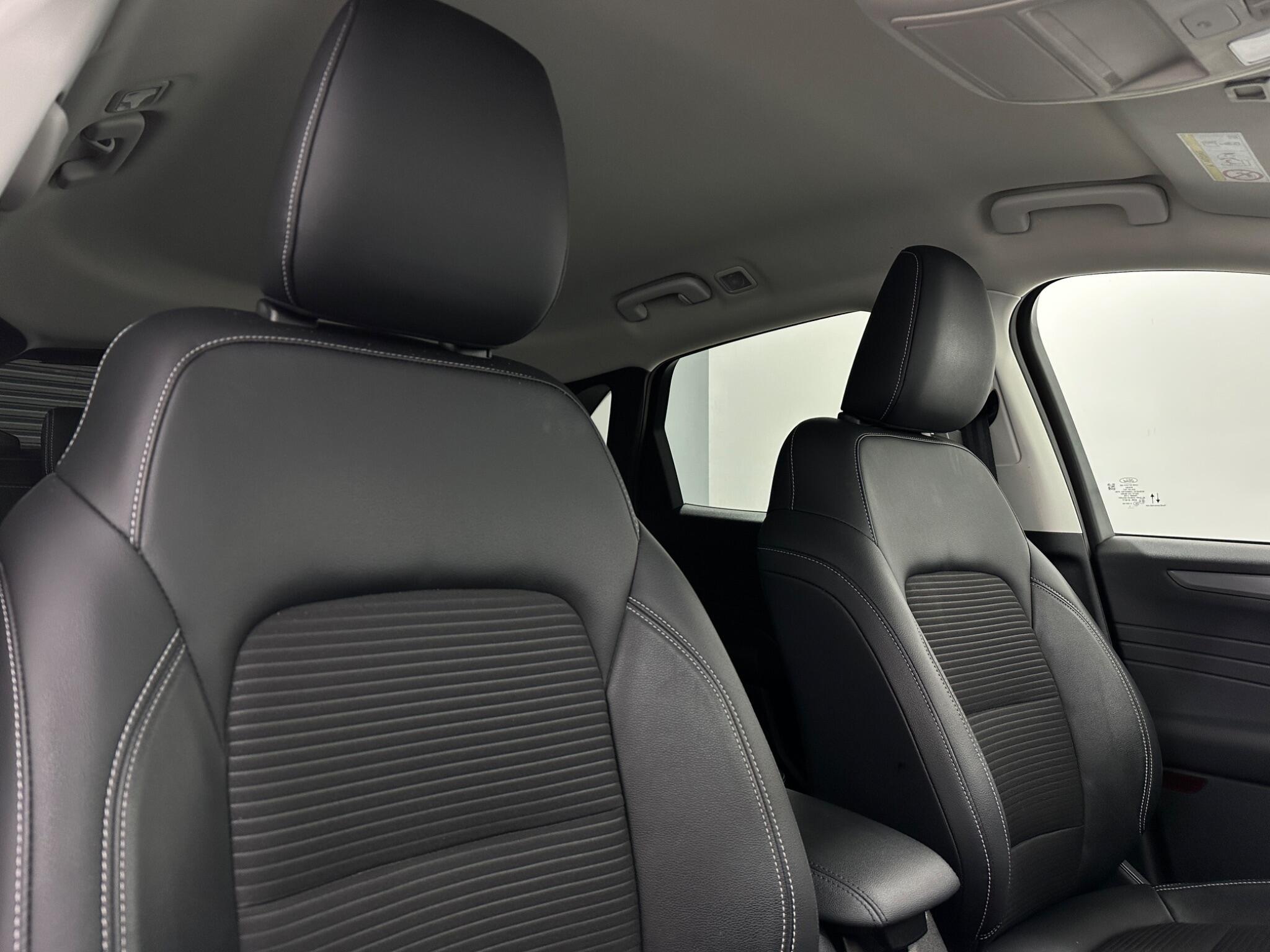 Ford Kuga view 32