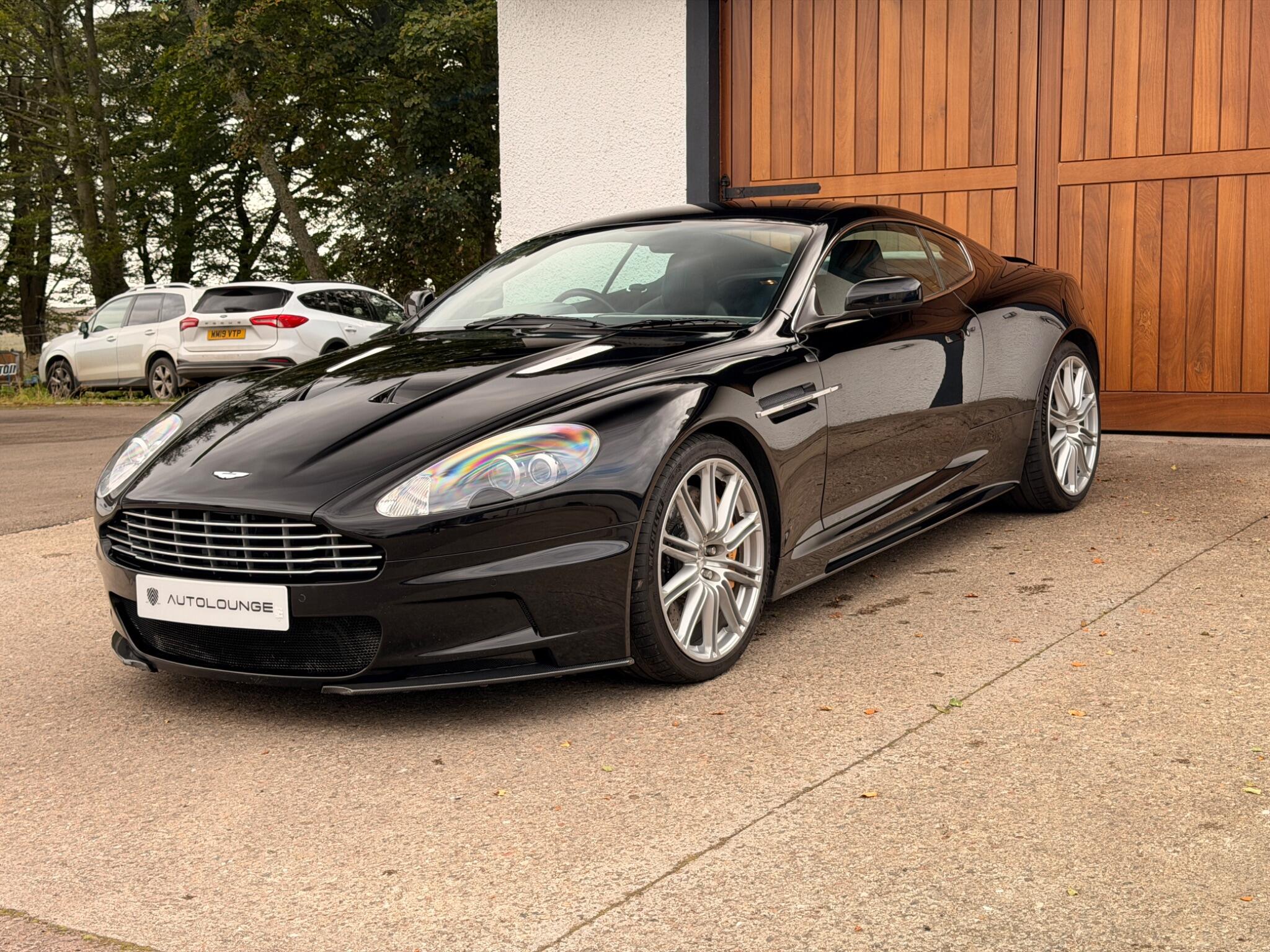 Aston Martin DBS view 9