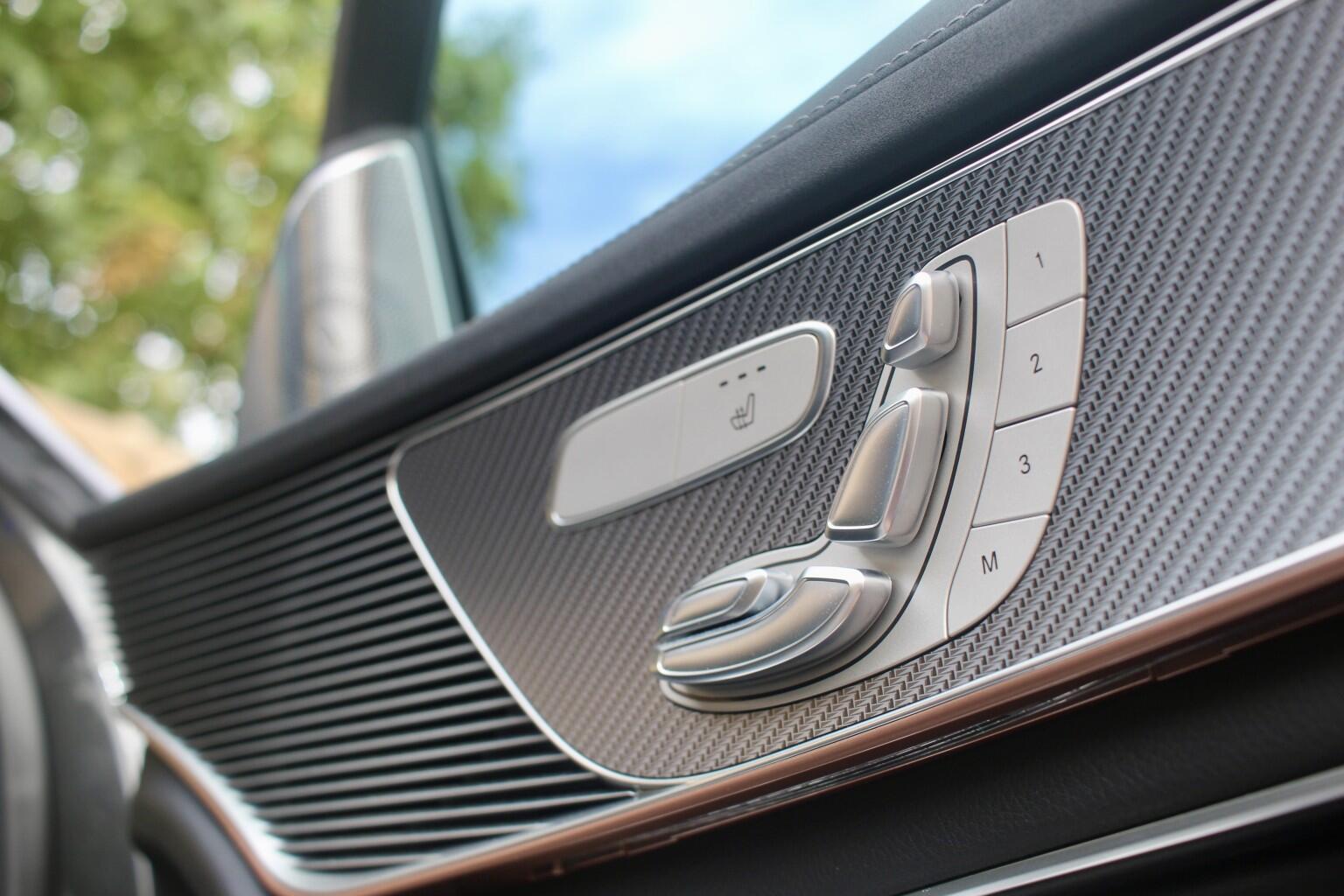 Mercedes-Benz Eqc view 39