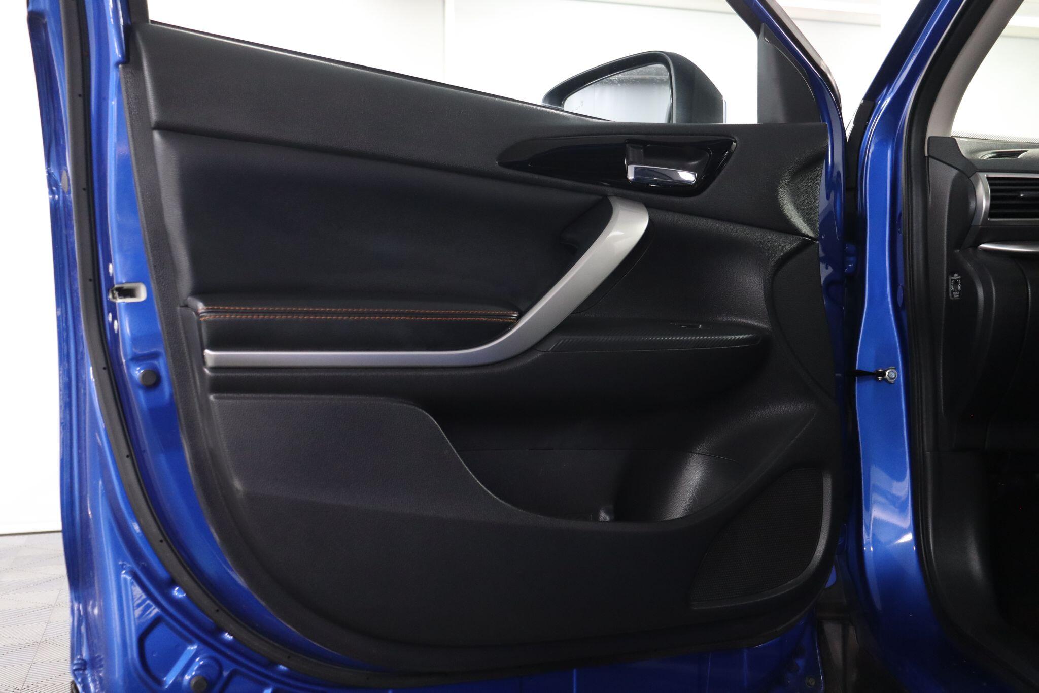 Mitsubishi Eclipse Cross view 42