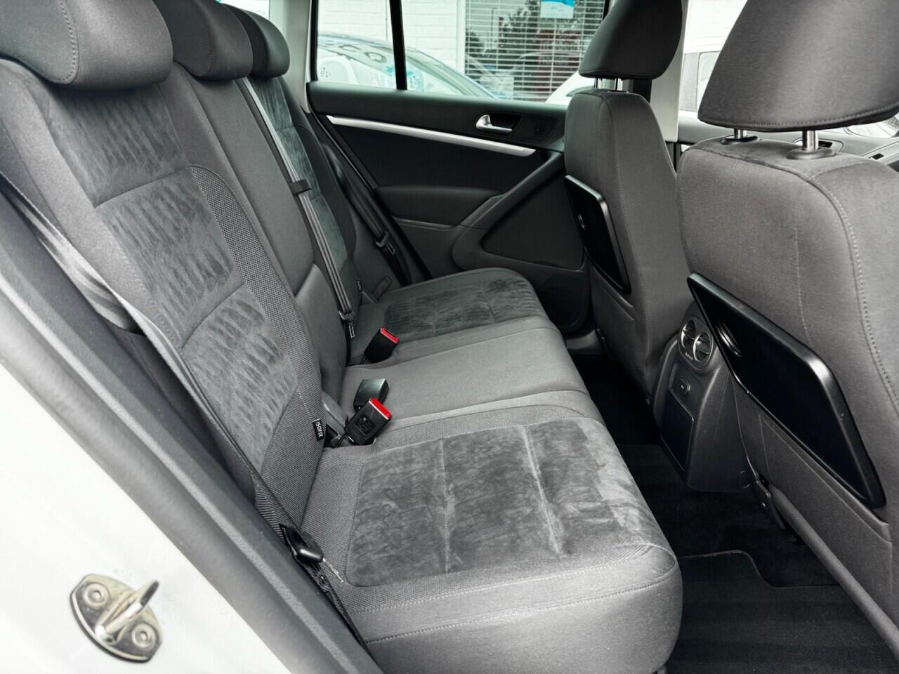 Volkswagen Tiguan view 36