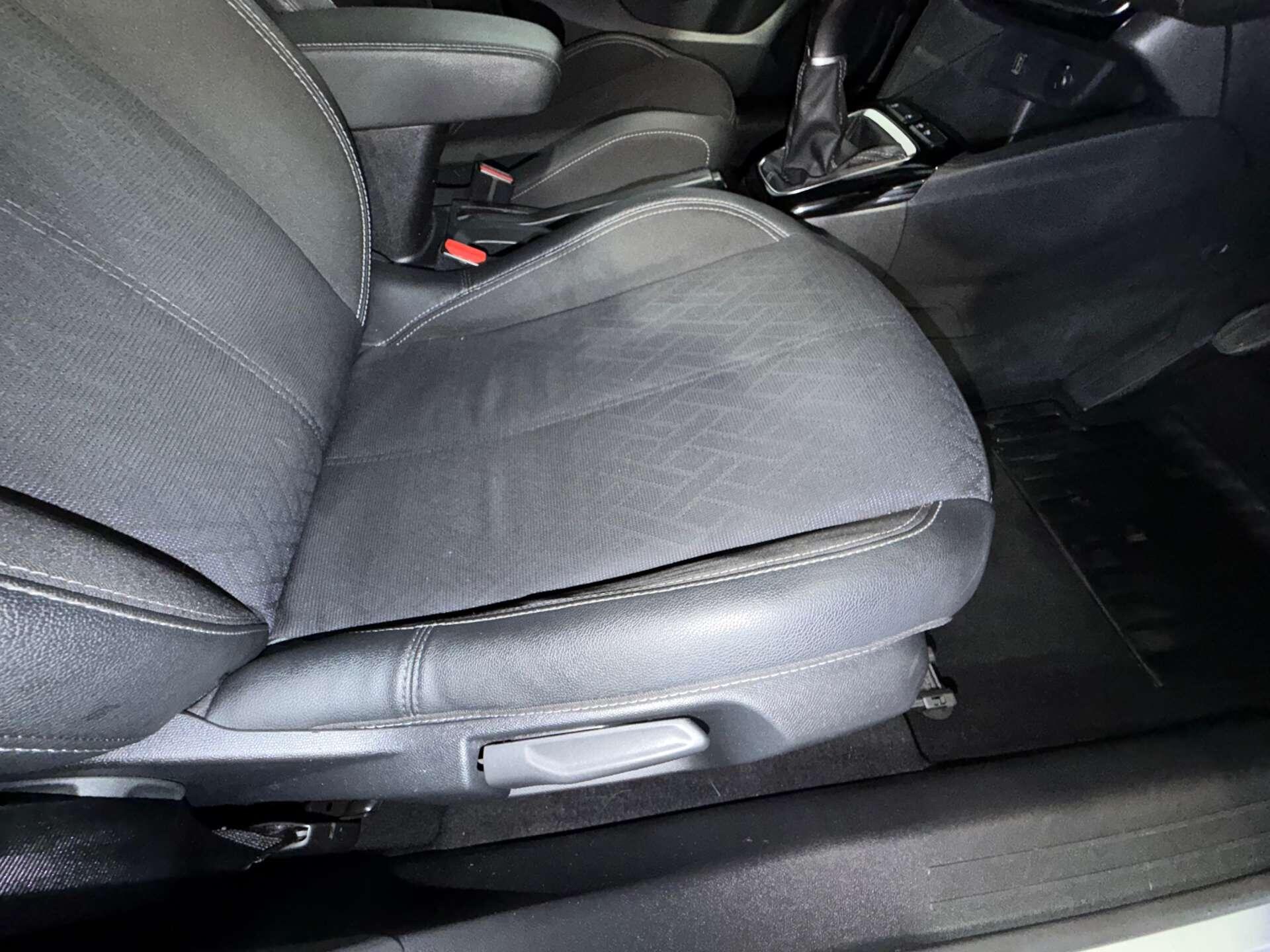 Vauxhall Corsa view 16
