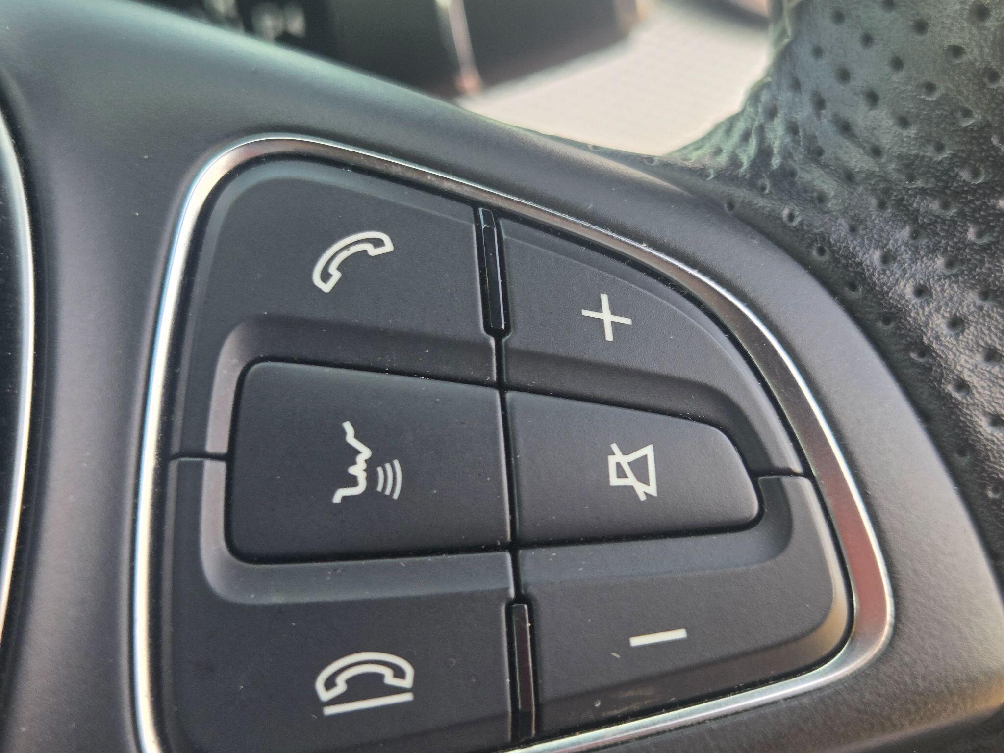 Mercedes-Benz B-Class view 16