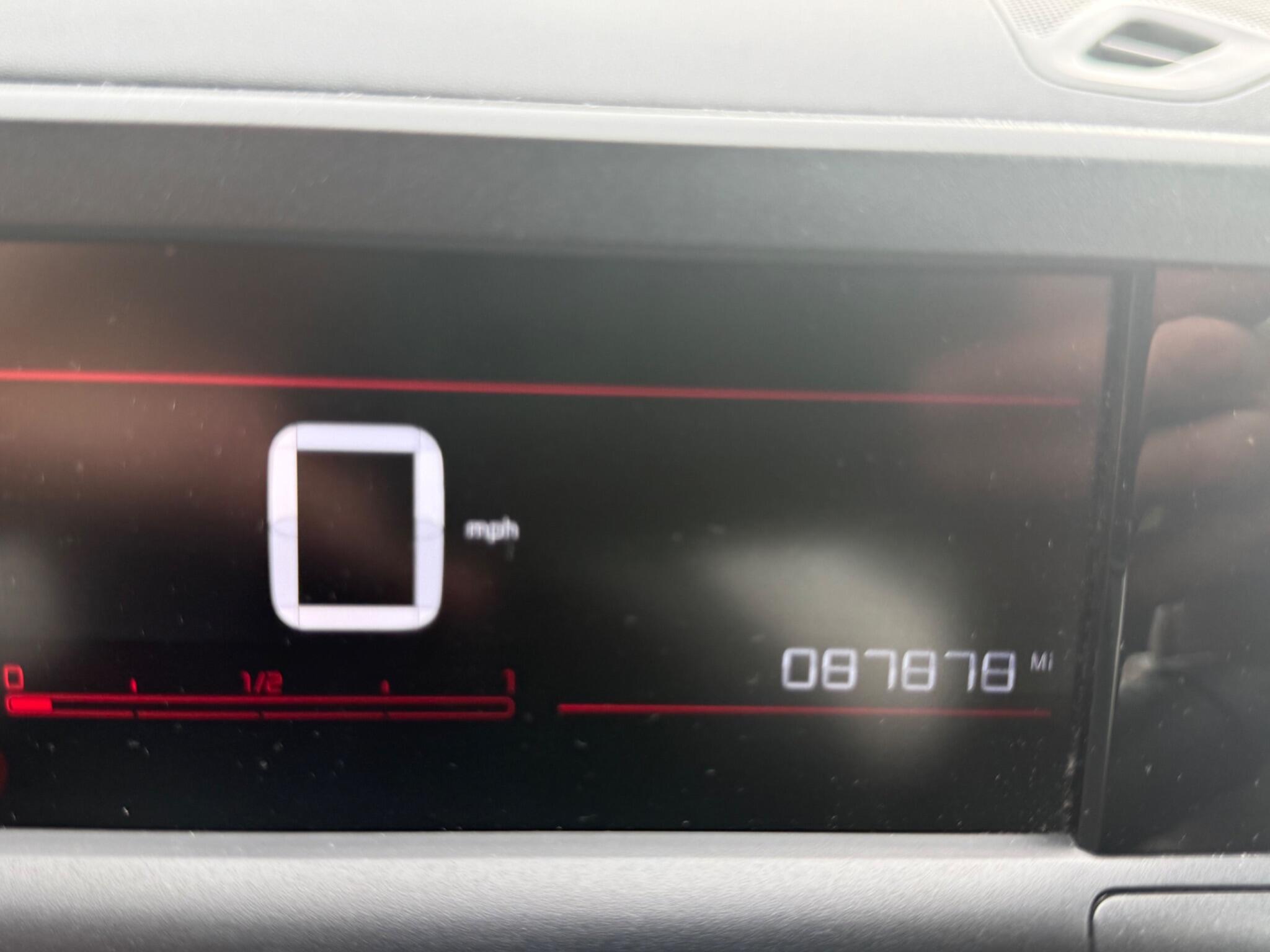 Citroen C4 Cactus view 89