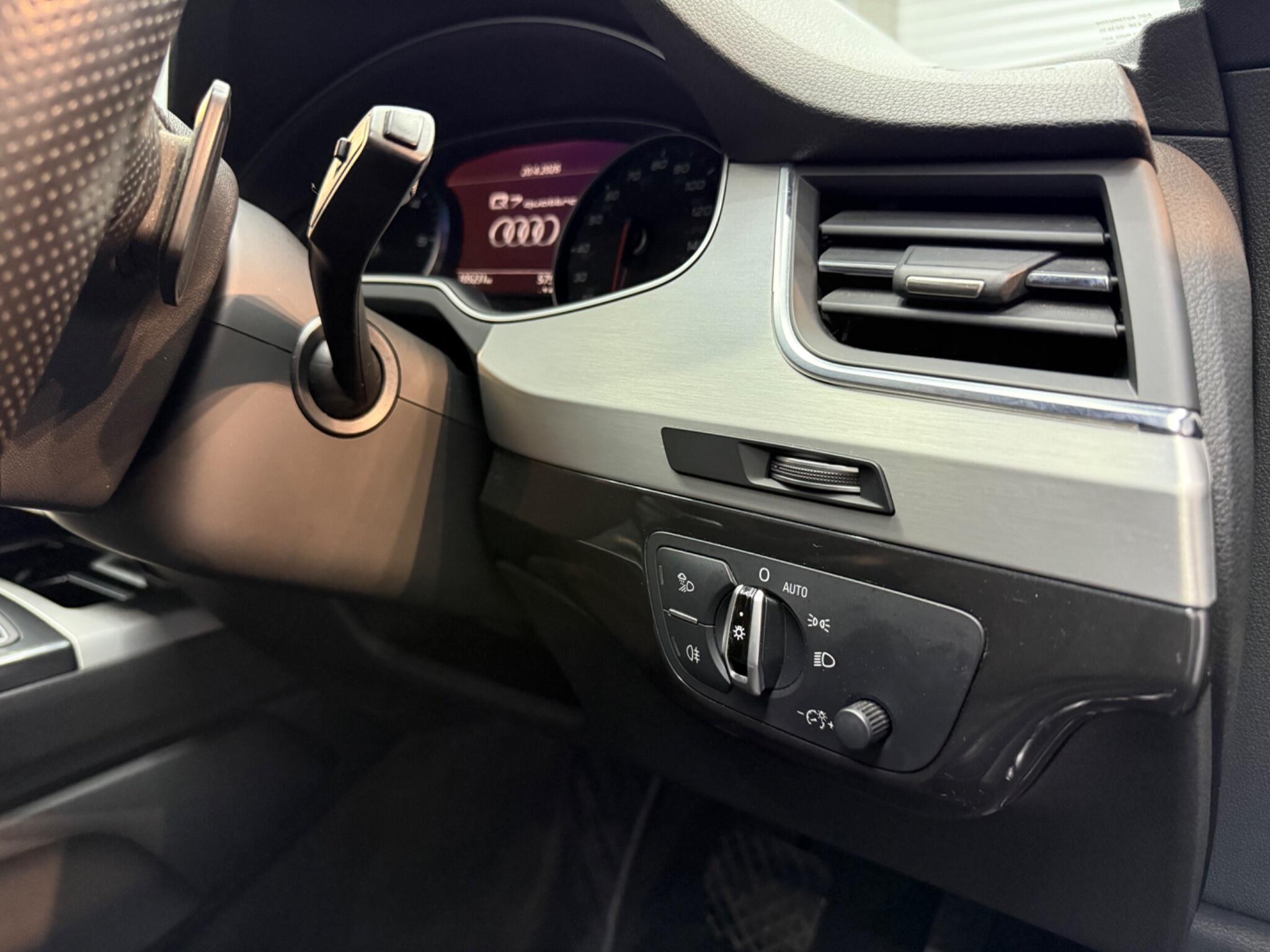 Audi Q7 view 23