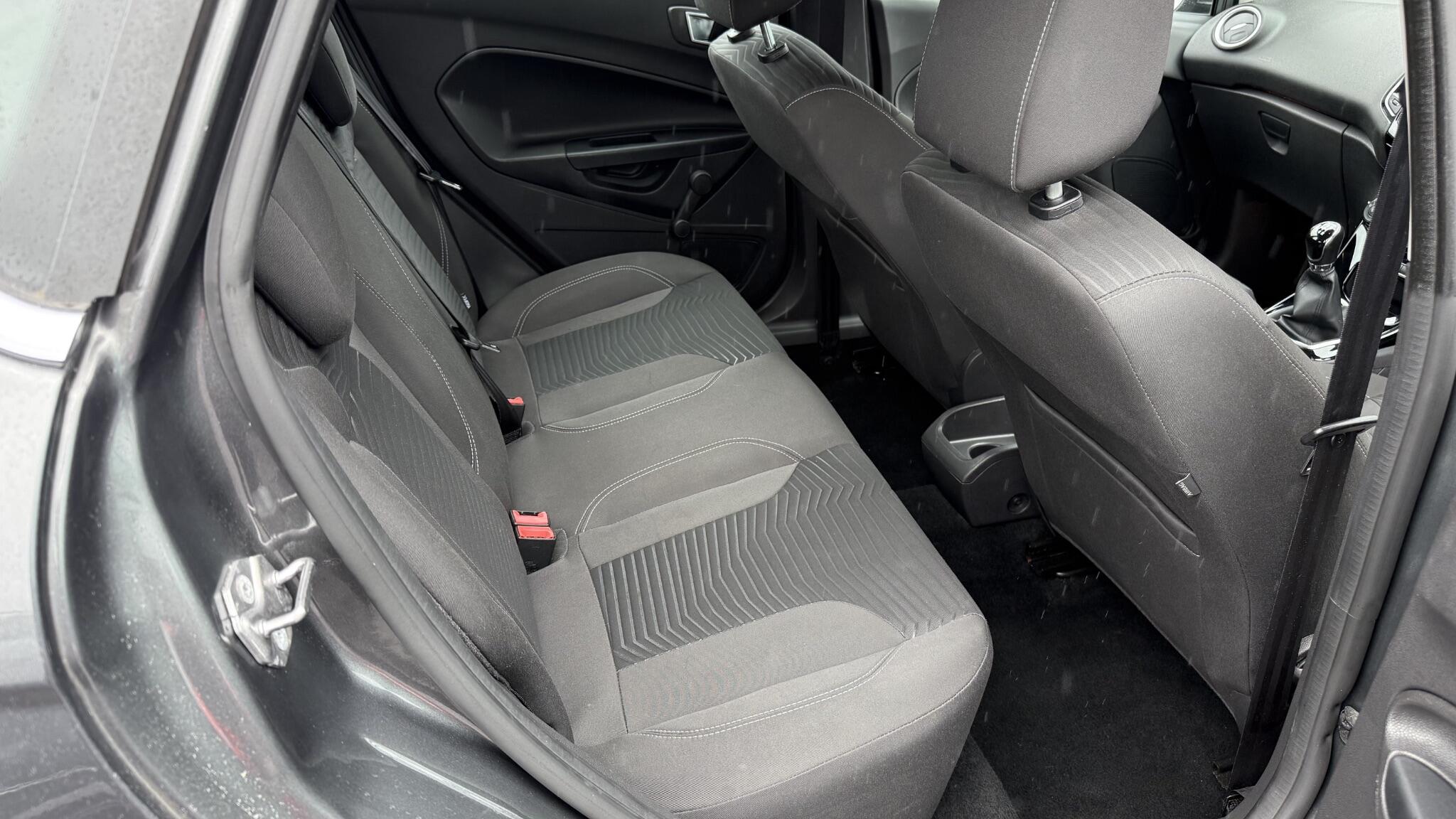 Ford Fiesta view 29
