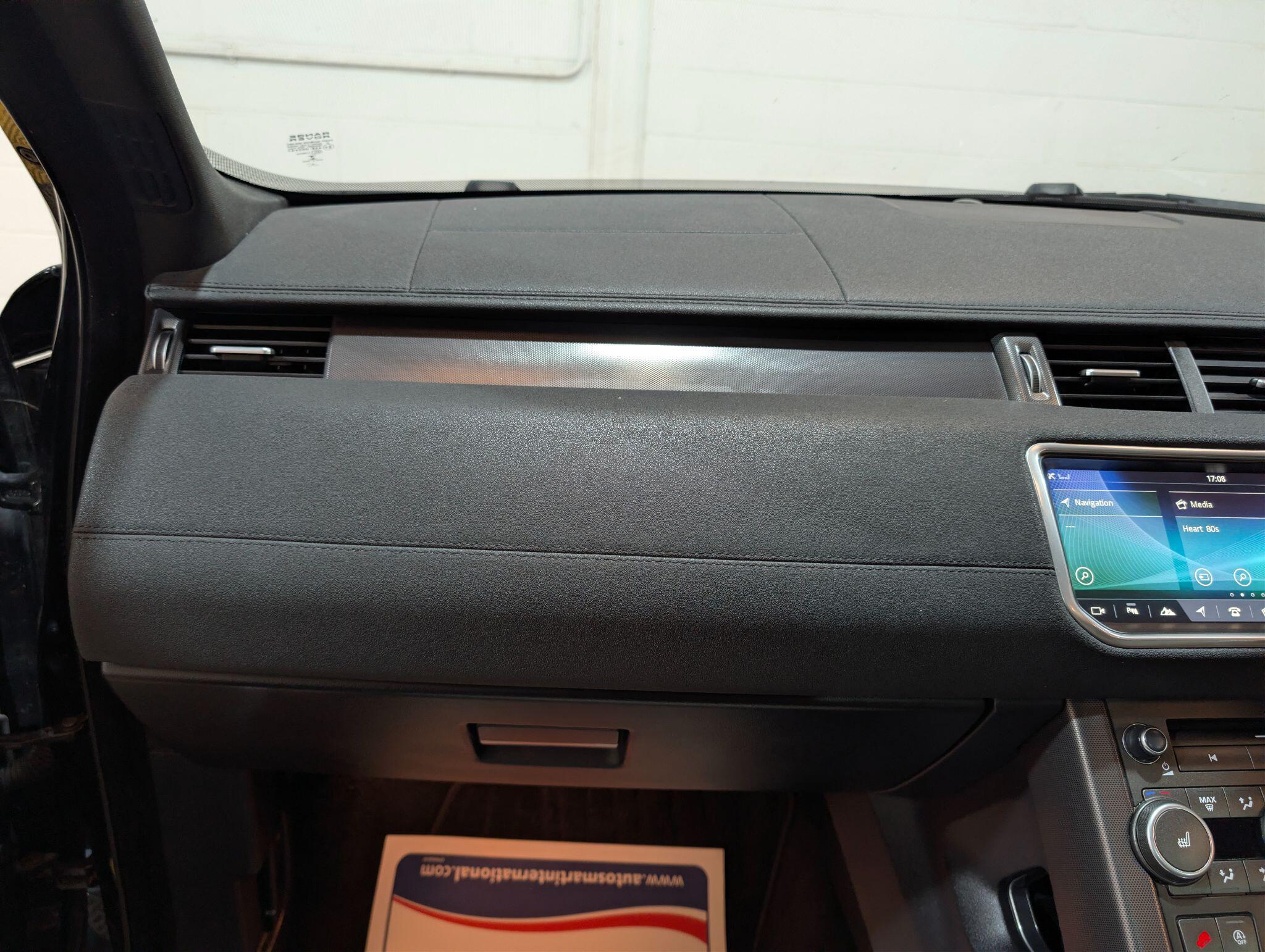 Land Rover Range Rover Evoque view 56