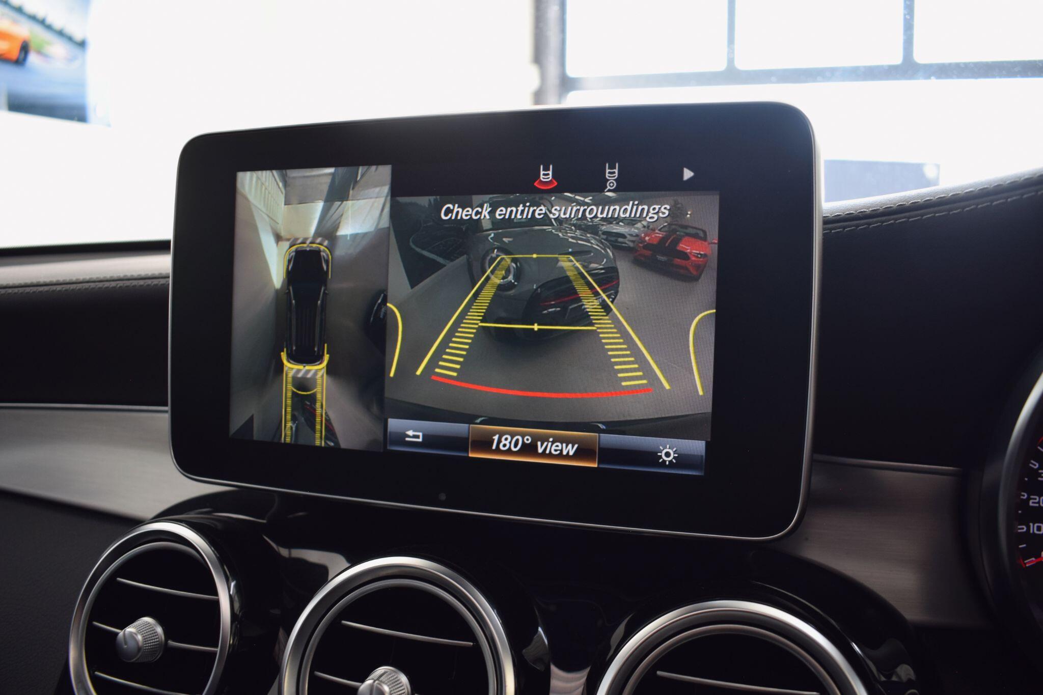Mercedes-Benz GLC view 18
