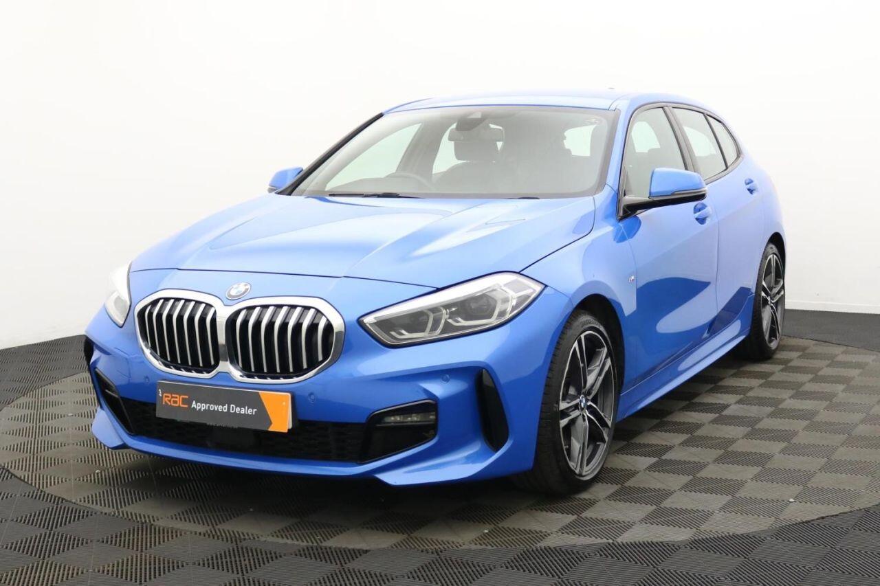 BMW 1 Series view 9