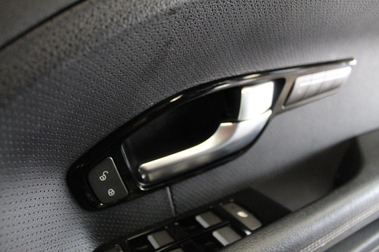 Land Rover Range Rover Evoque view 50