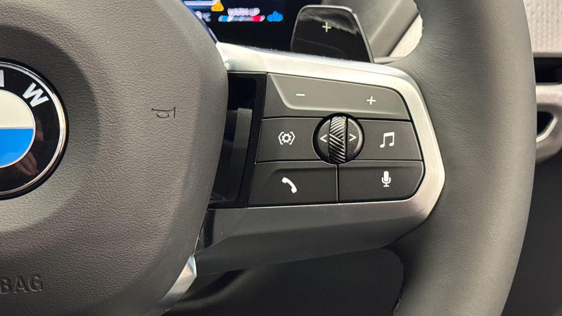 BMW 2 Series view 18