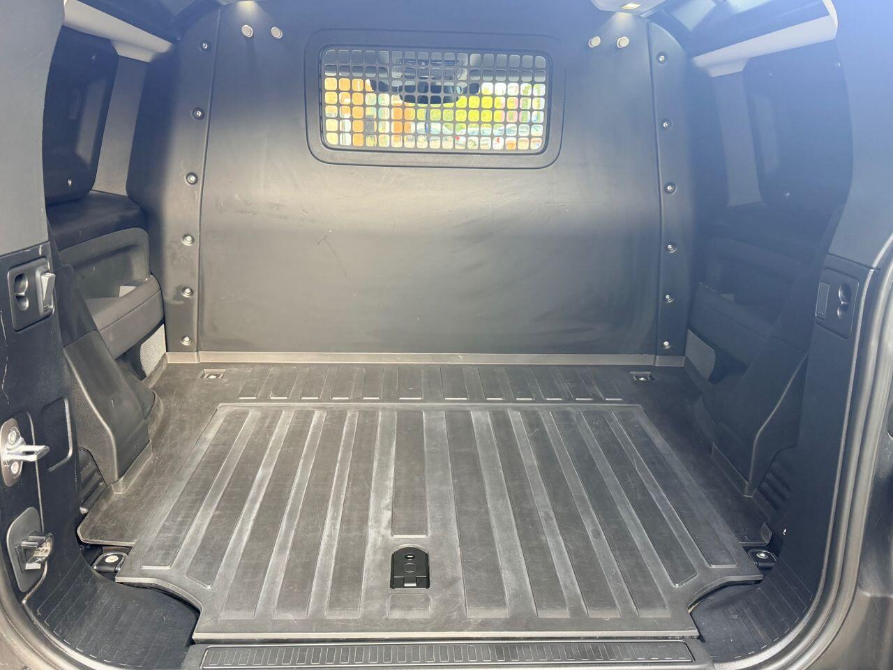Land Rover Defender view 18
