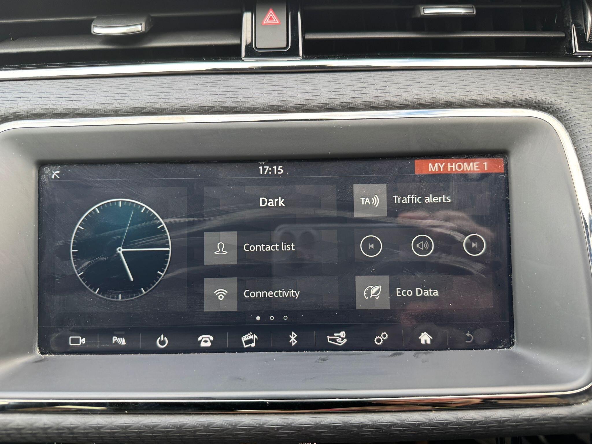 Land Rover Range Rover Evoque view 26