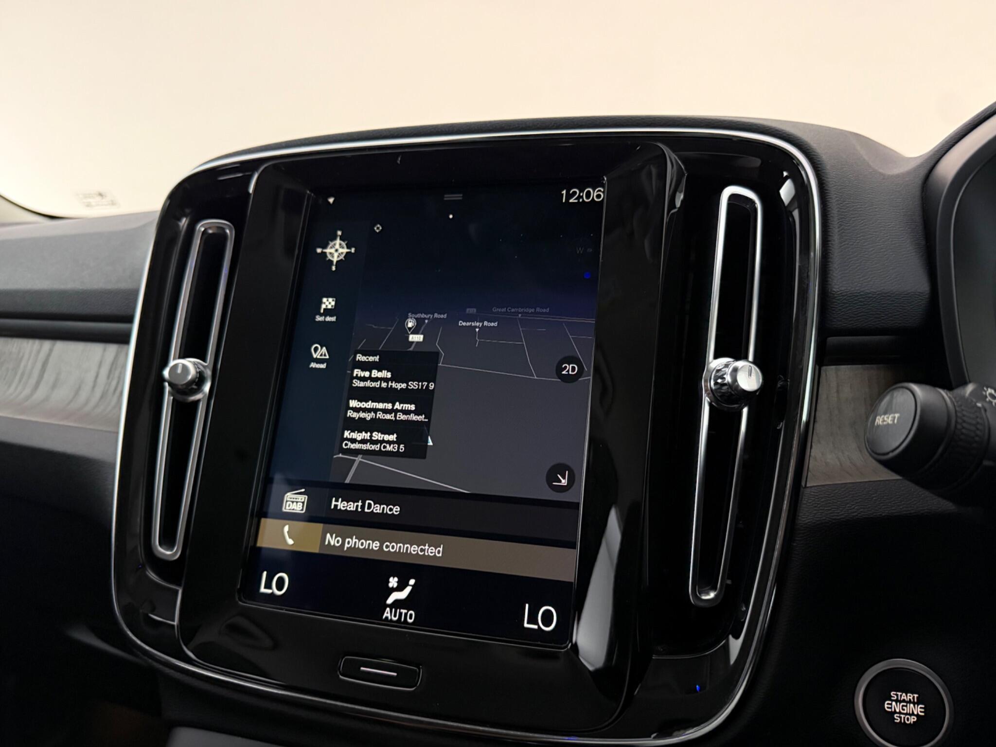 Volvo XC40 view 26
