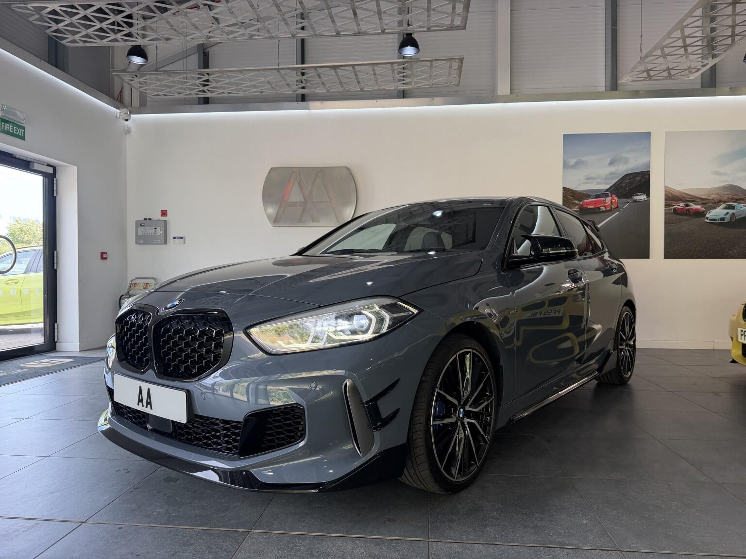 BMW 1 Series view 10