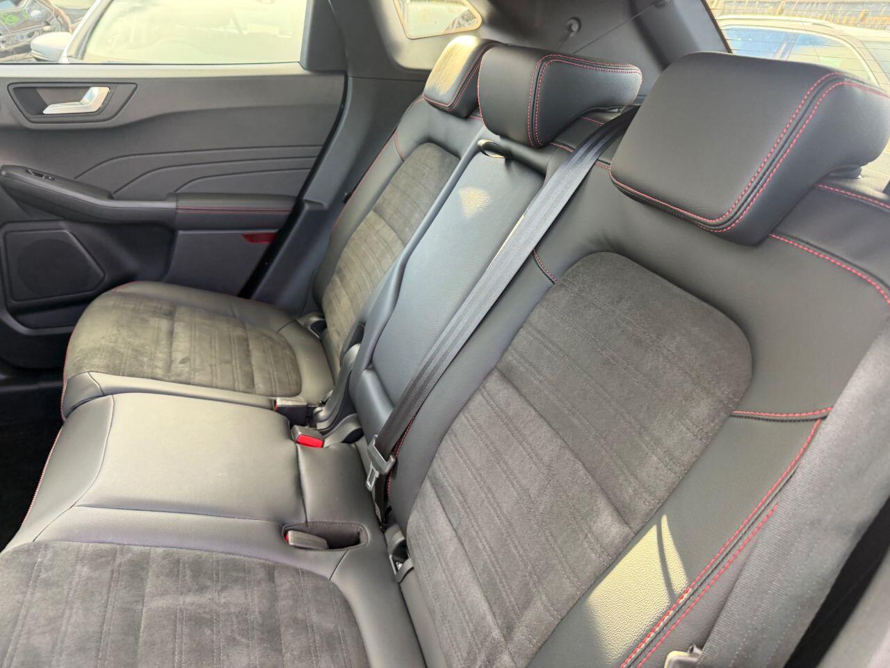 Ford Kuga view 25