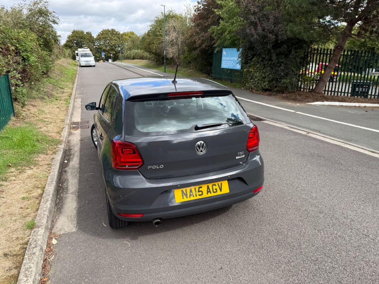 Volkswagen Polo view 8