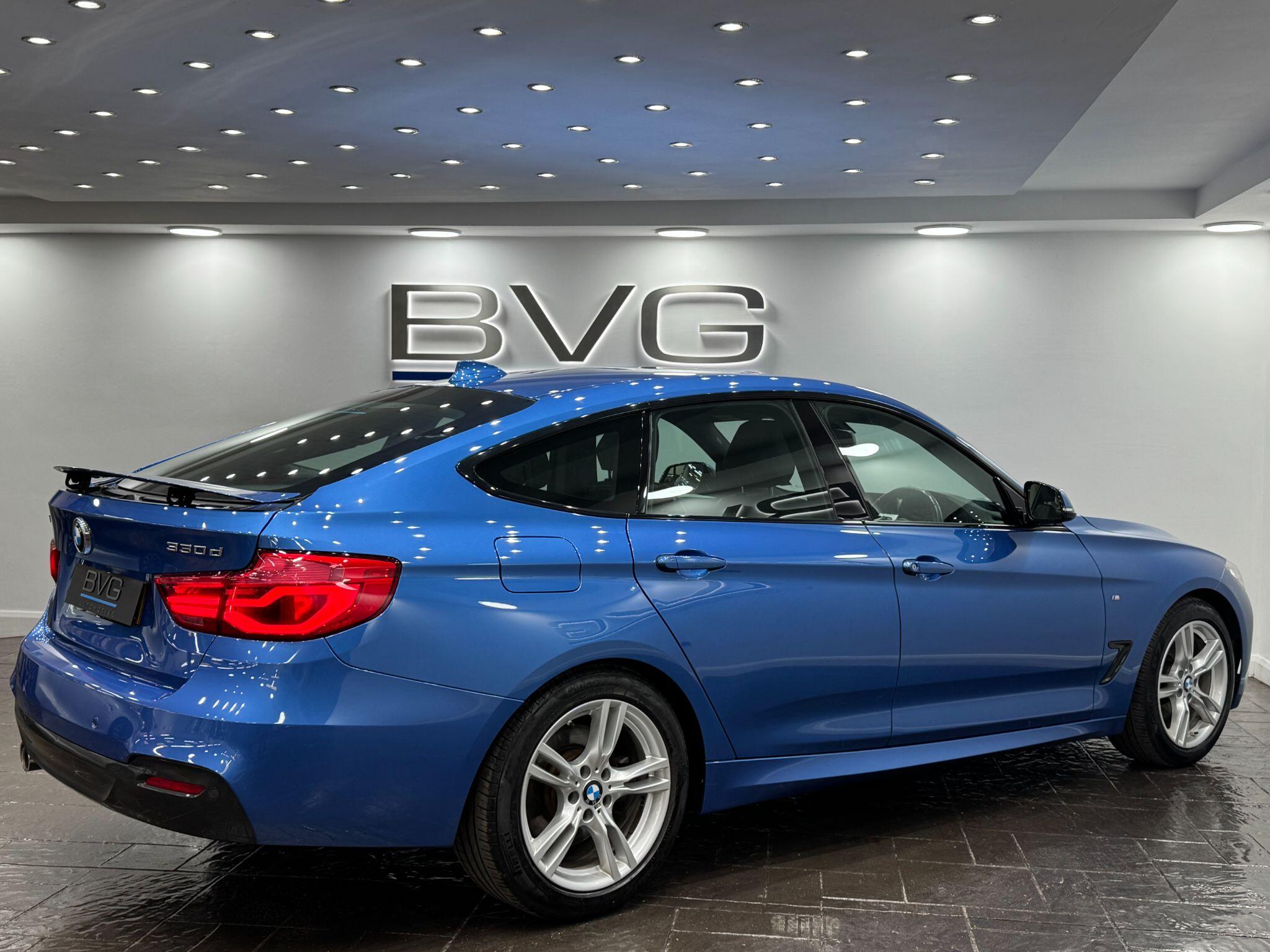BMW 3 Series view 19