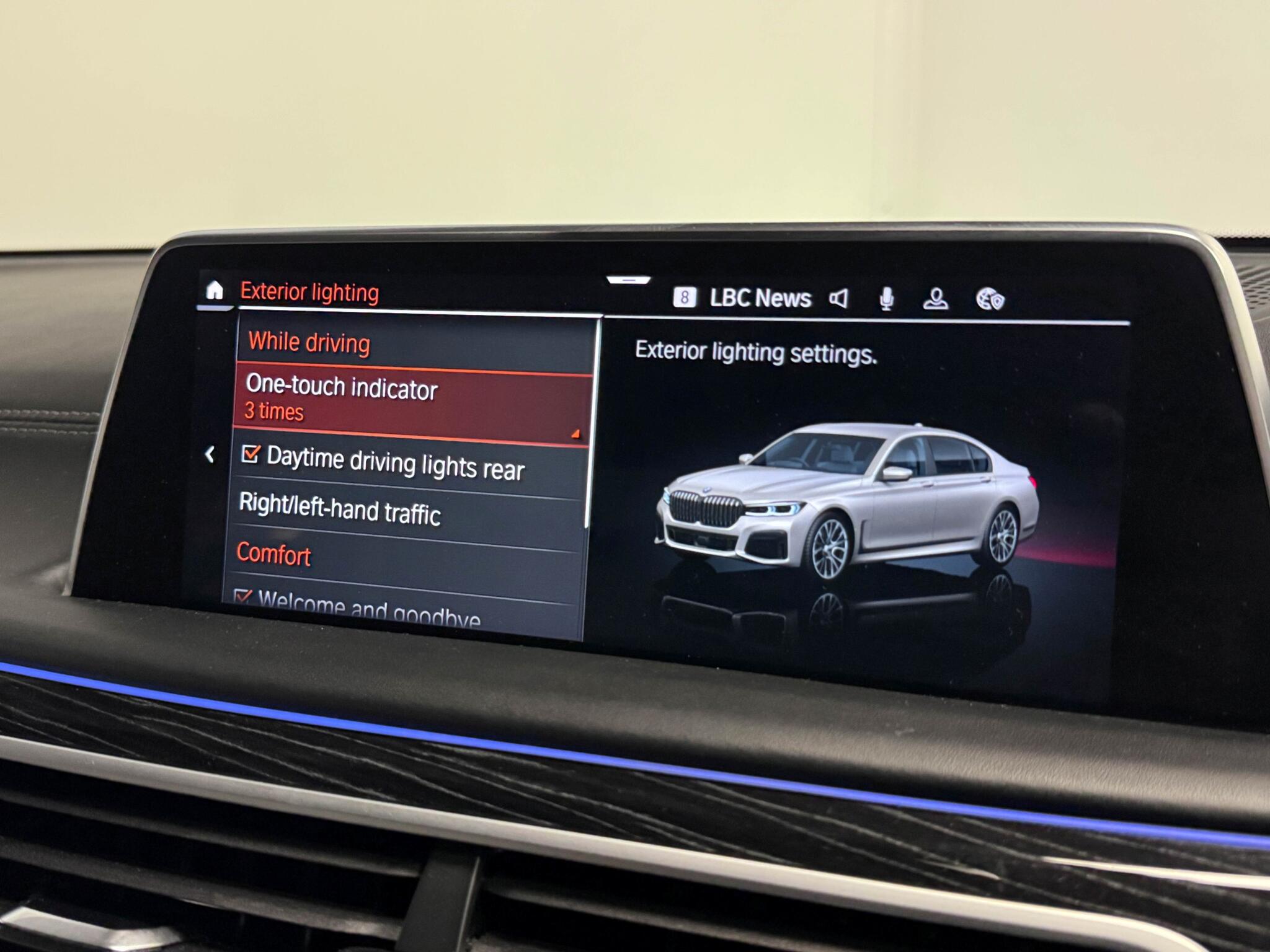 BMW 7 Series view 47