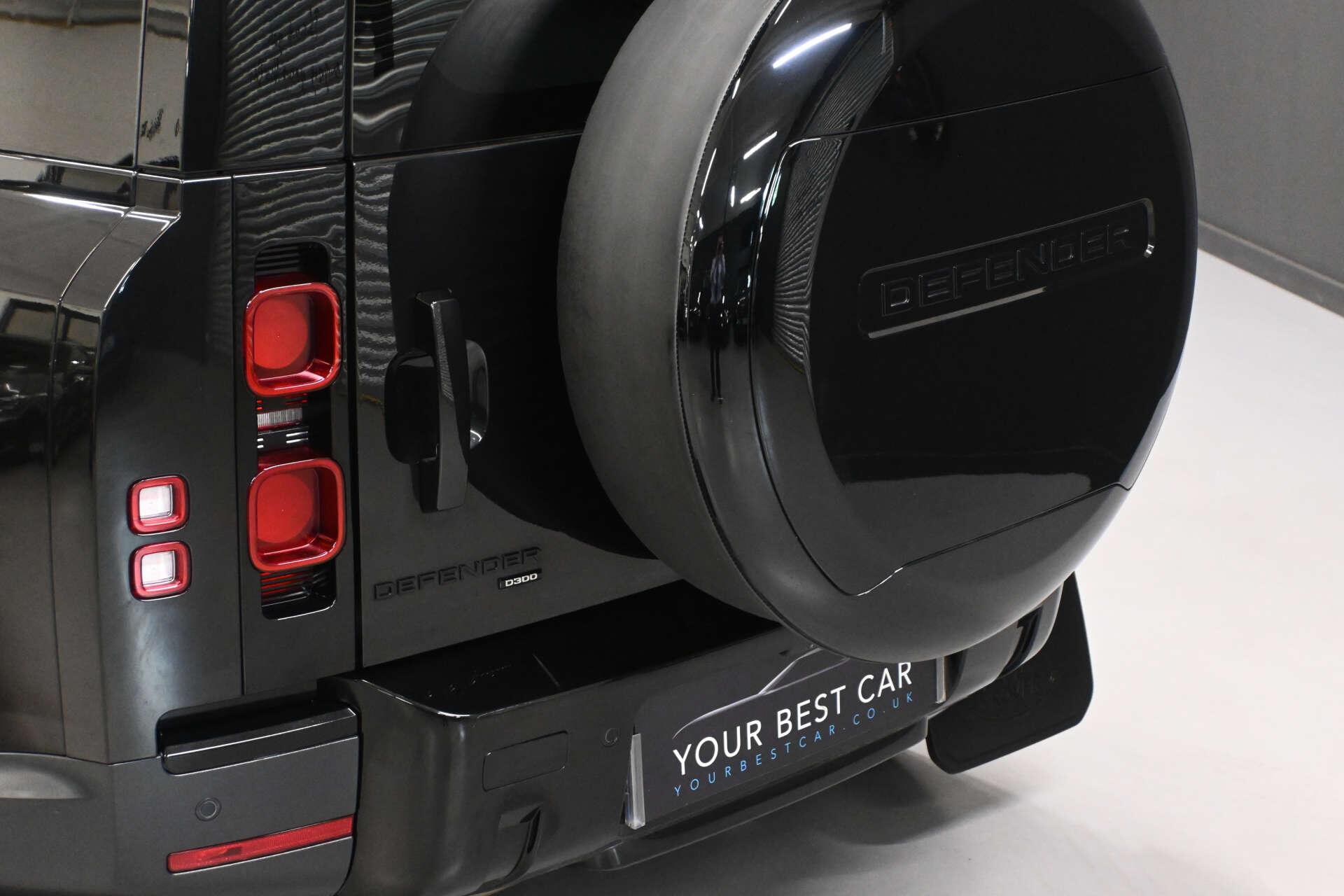 Land Rover Defender view 37