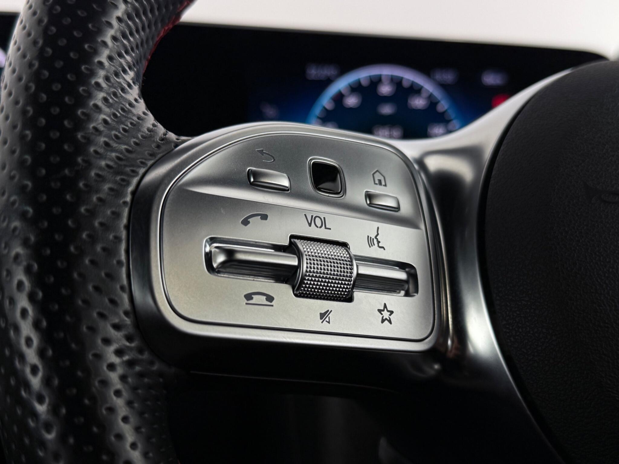 Mercedes-Benz A-Class view 13
