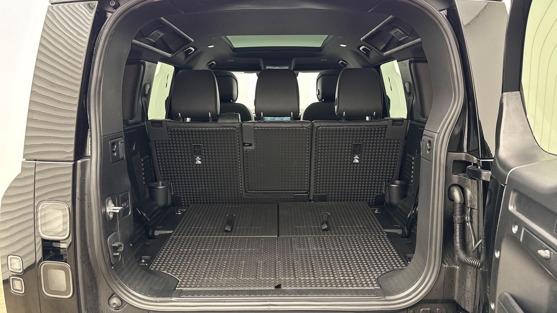 Land Rover Defender view 10