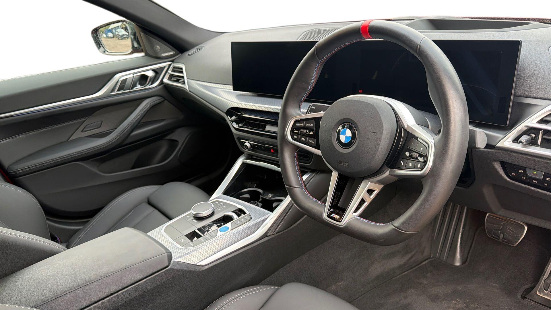 BMW i4 view 6