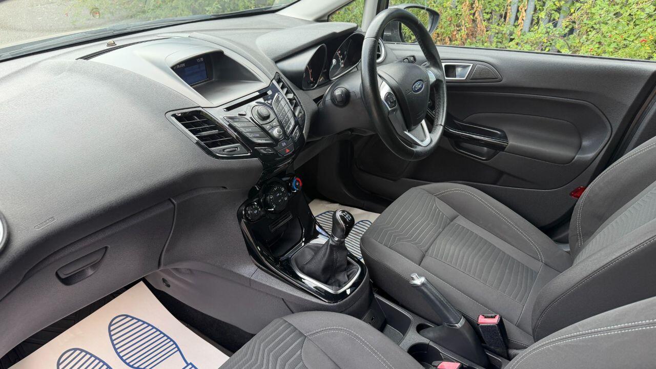 Ford Fiesta view 8