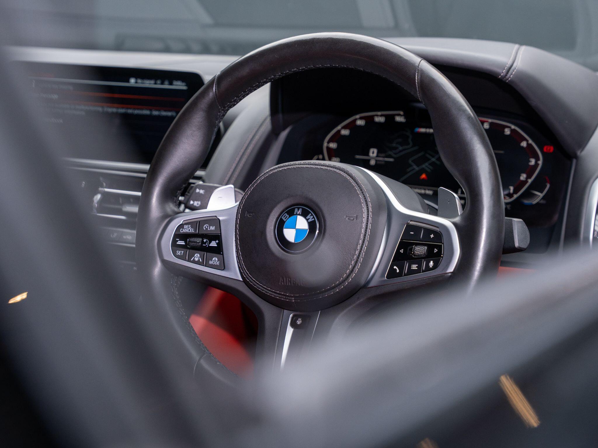 BMW 8 Series view 43