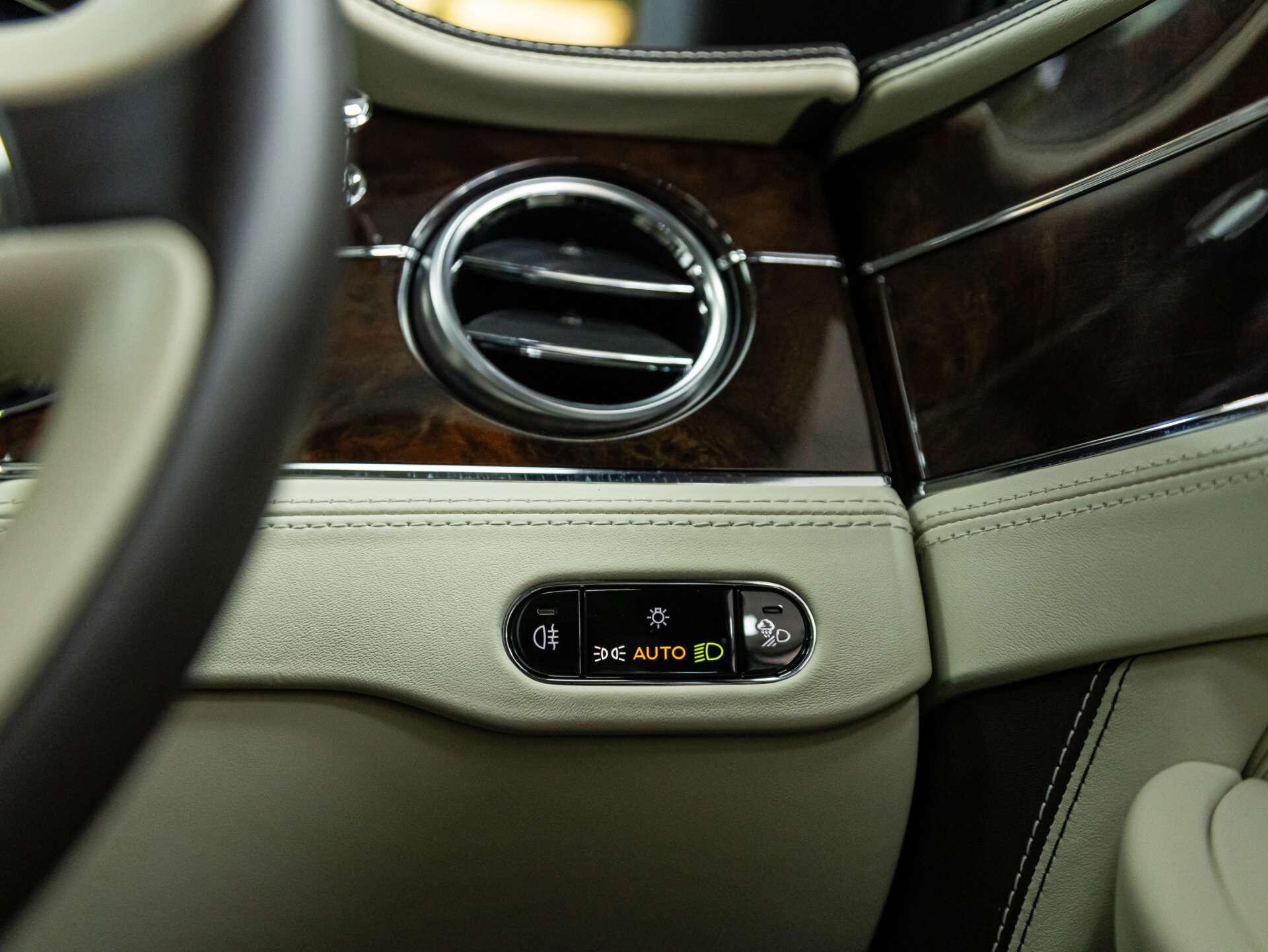 Bentley Continental view 40