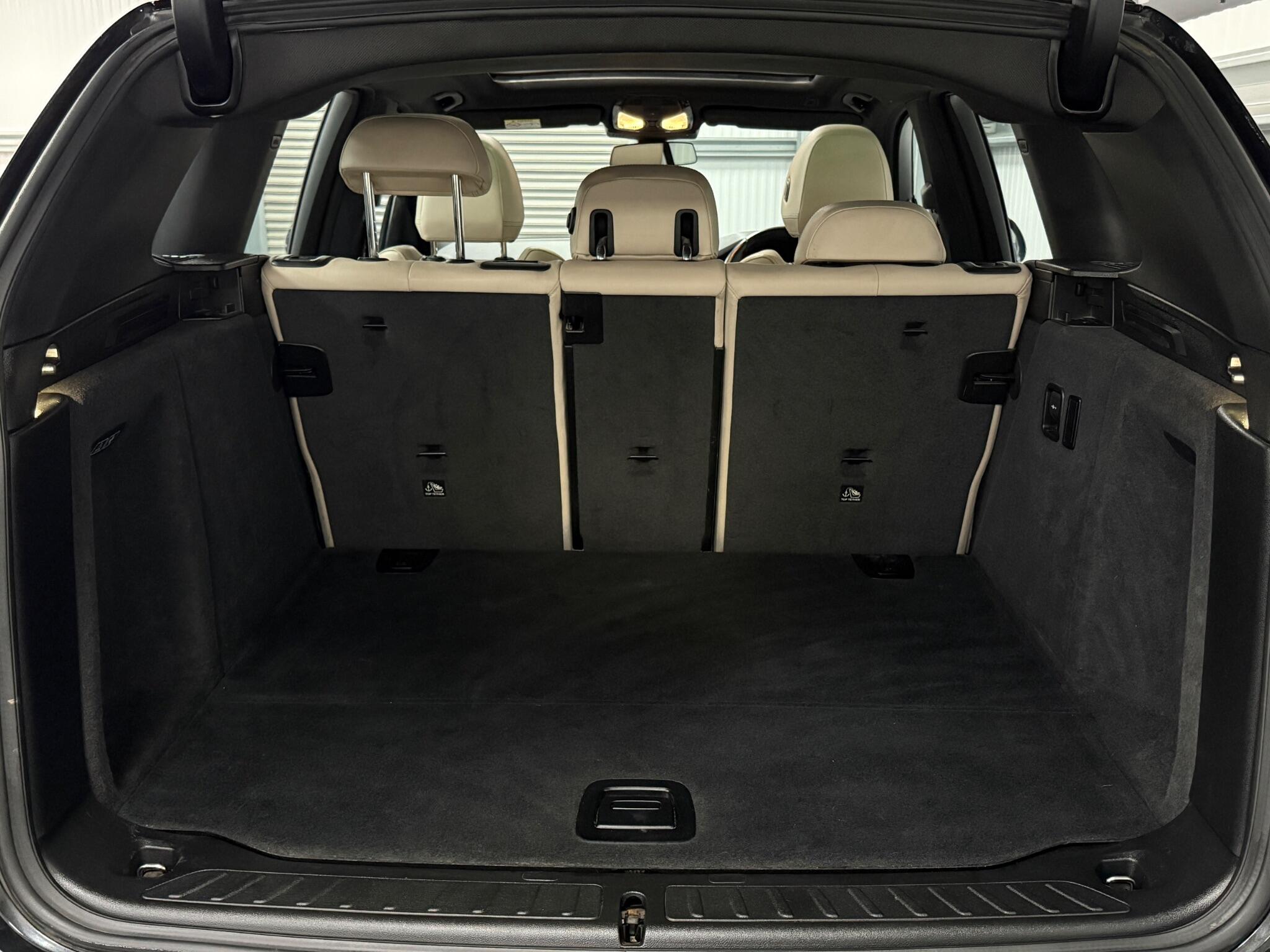 BMW X3 view 32