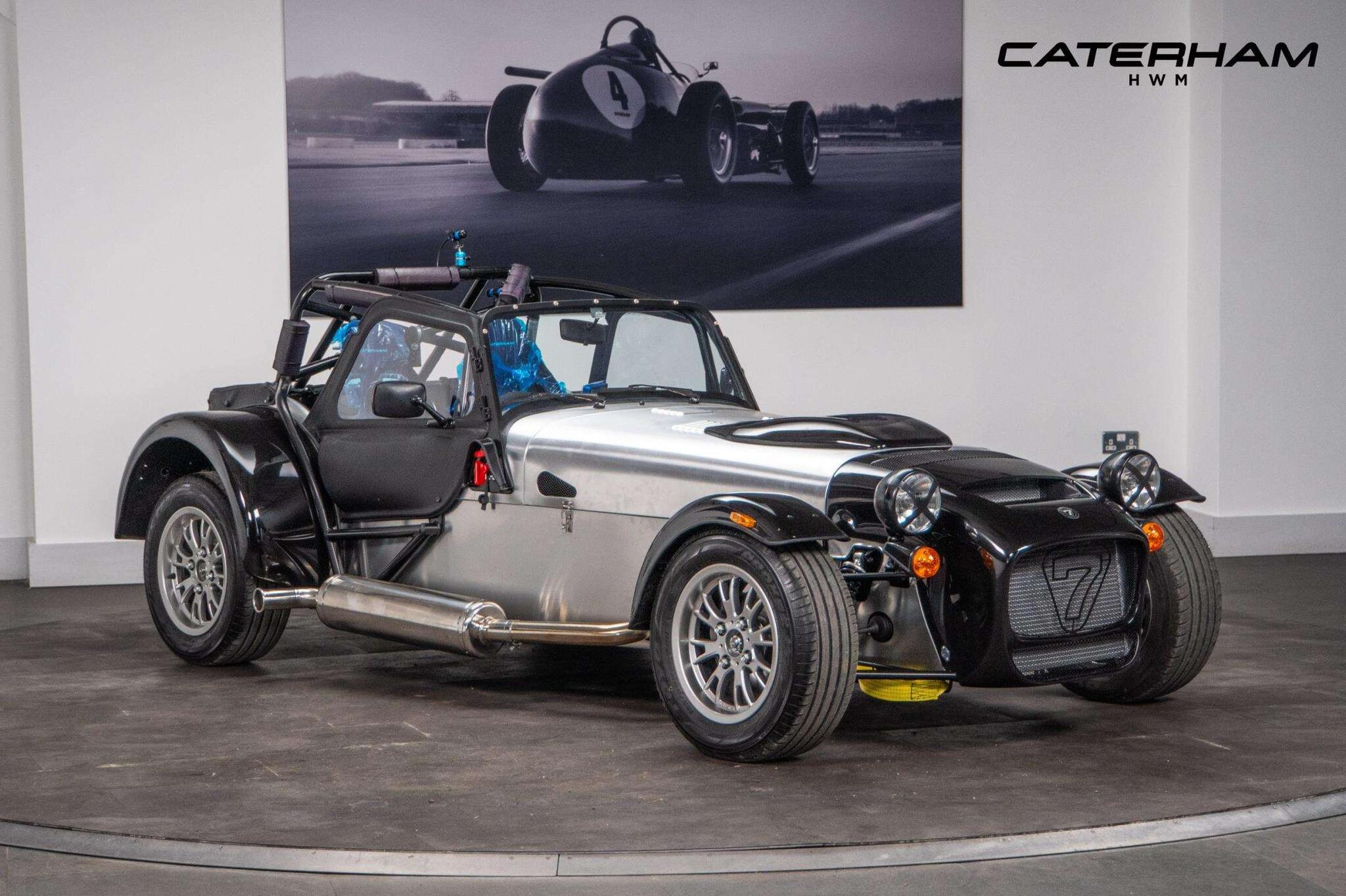 Caterham Seven main image