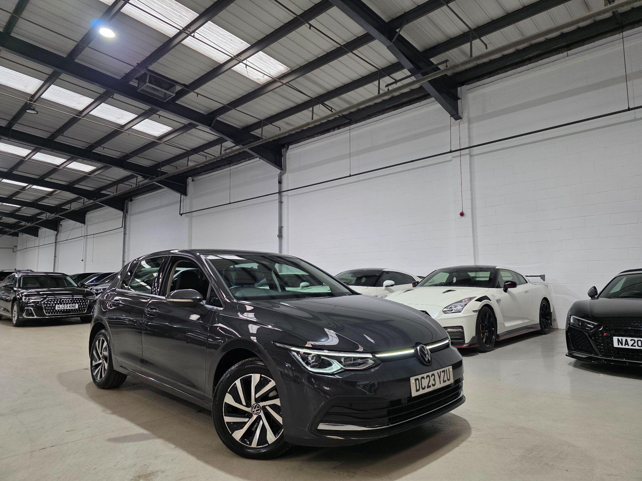Volkswagen Golf view 3