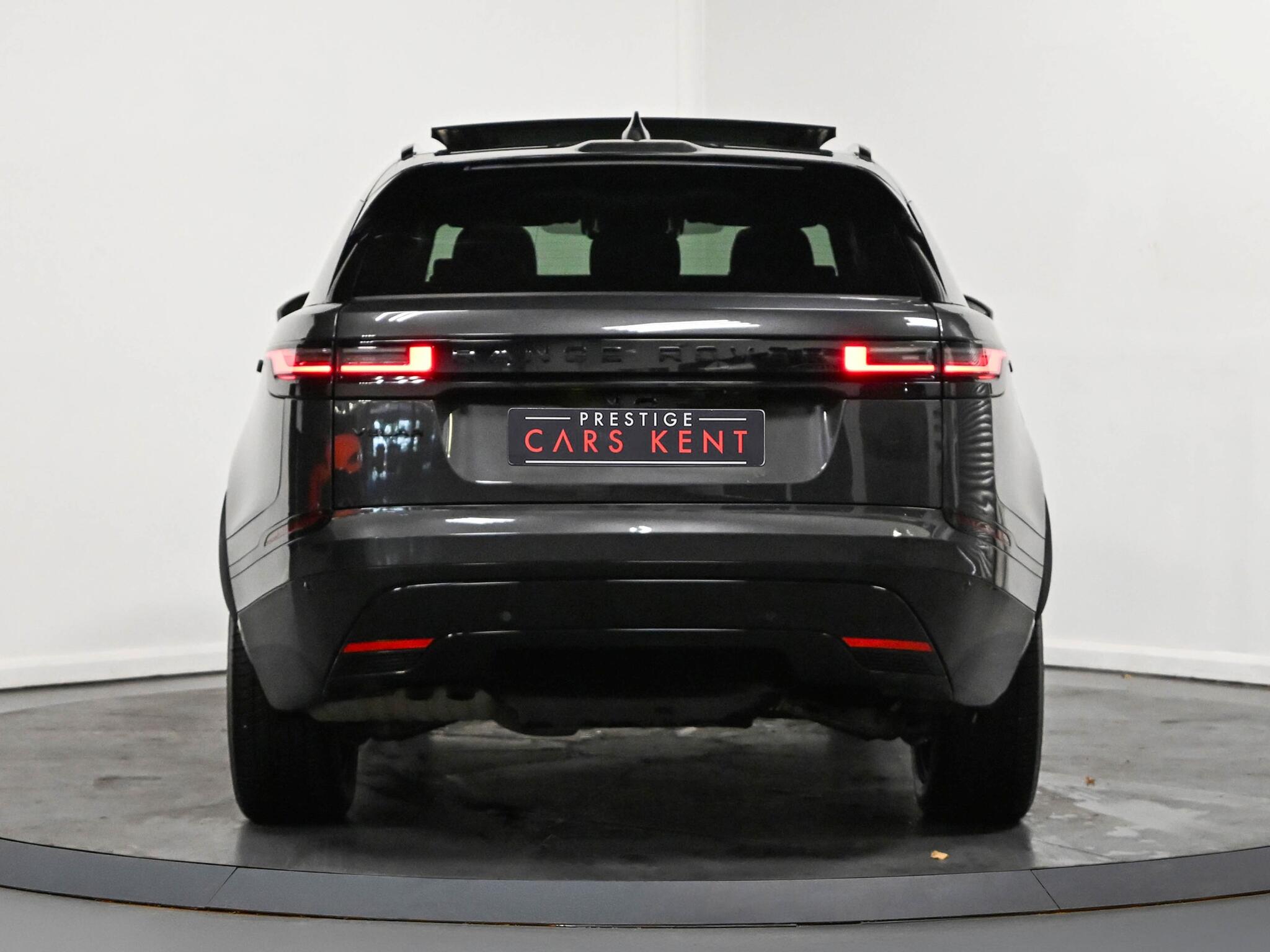Land Rover Range Rover Velar view 26