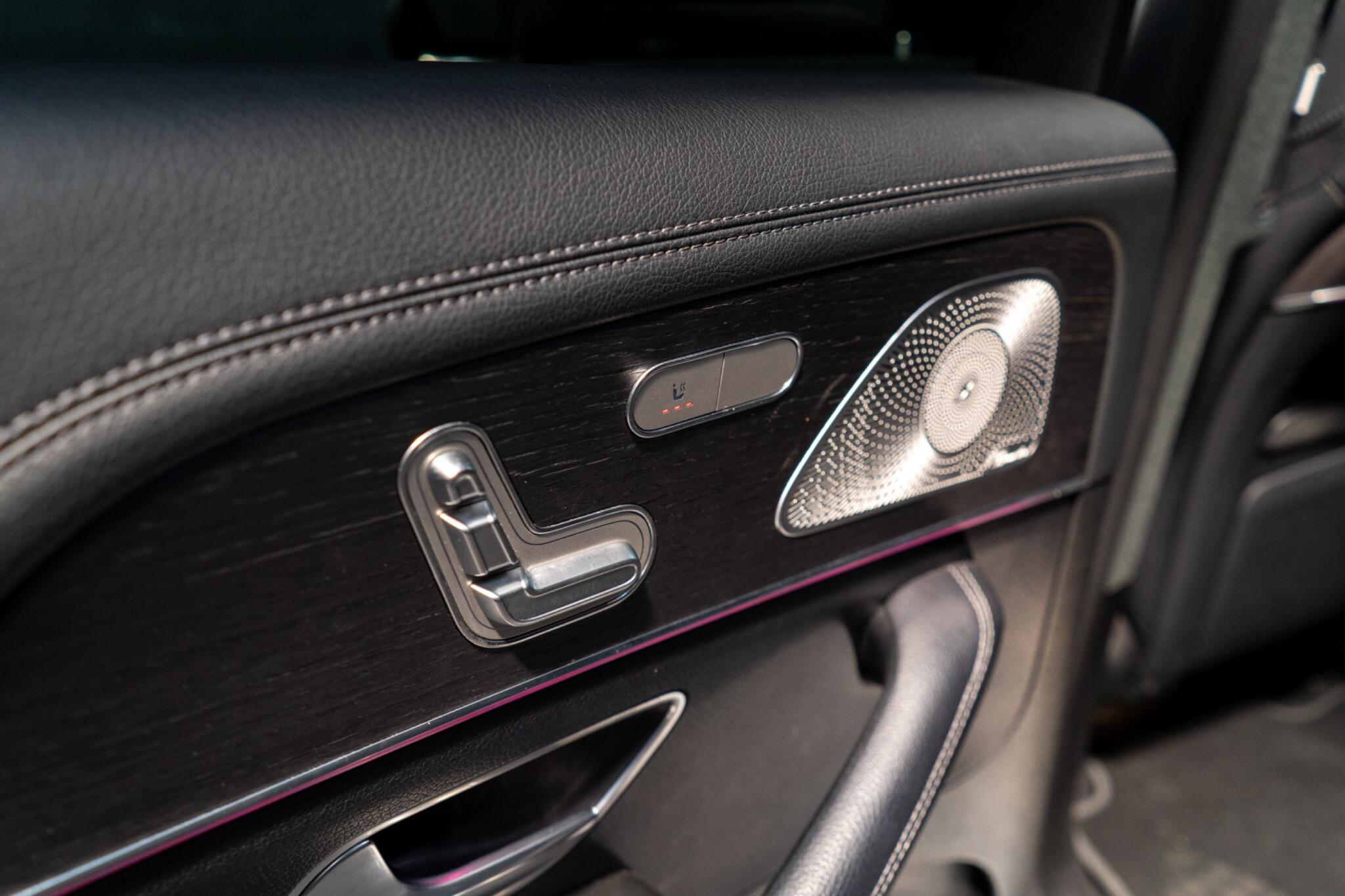 Mercedes-Benz GLS view 28