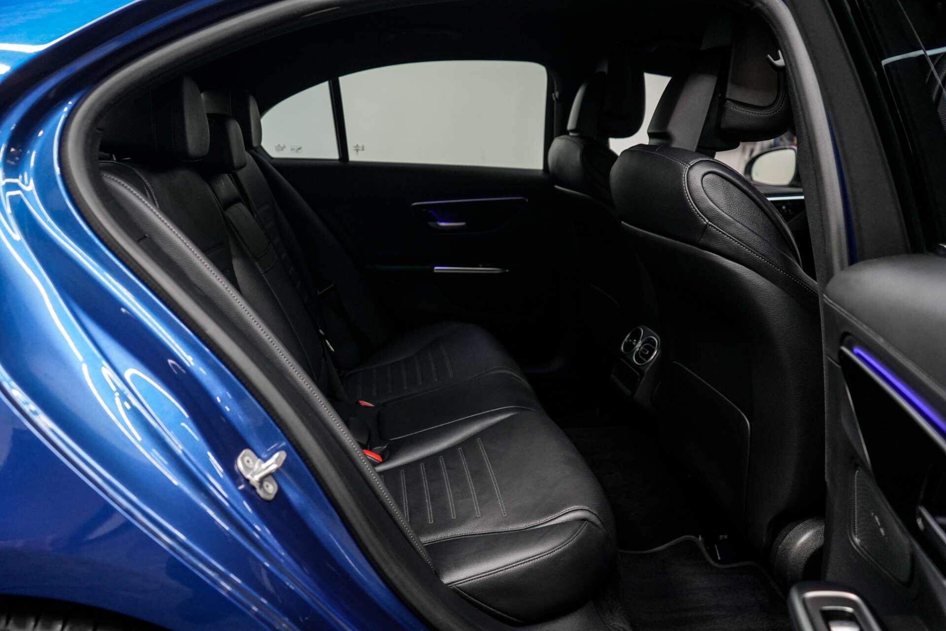 Mercedes-Benz C-Class view 22