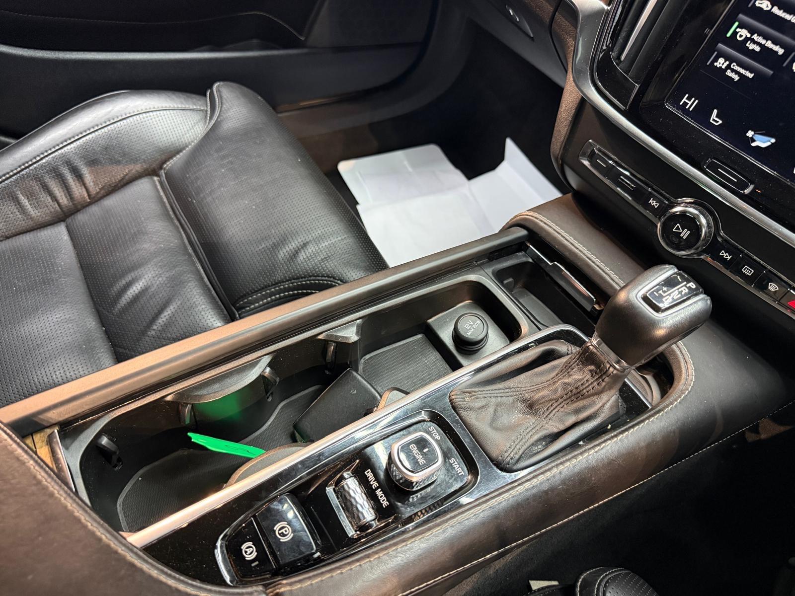 Volvo S90 view 21
