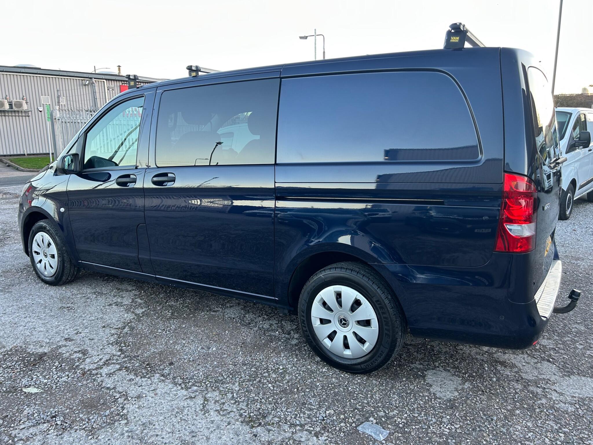 2019 Mercedes-Benz Vito 2.1 114 CDI Progressive Crew Van RWD L2 Euro 6 (s/s) 5dr (LWB) • 121,000 miles image 9