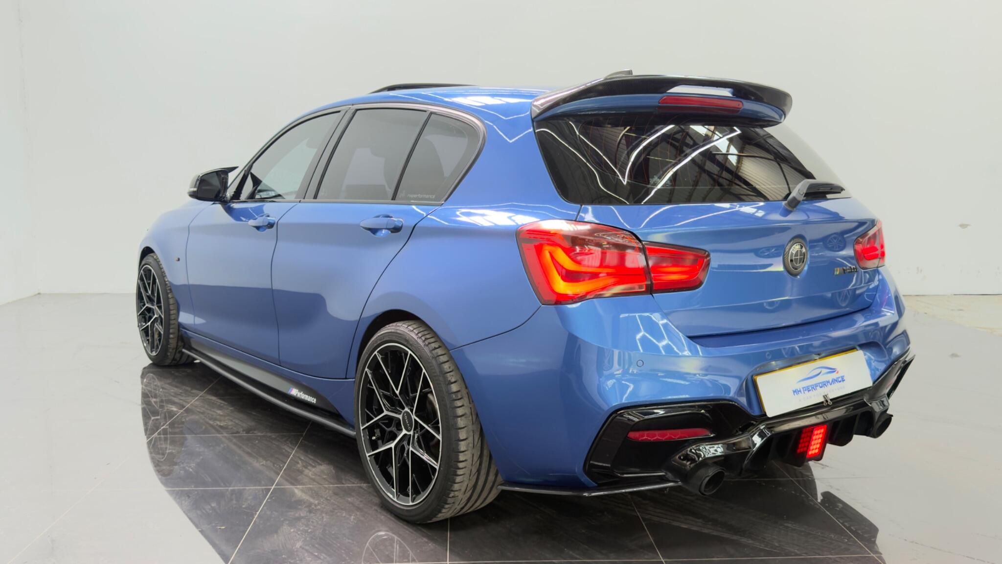 BMW 1 Series view 9