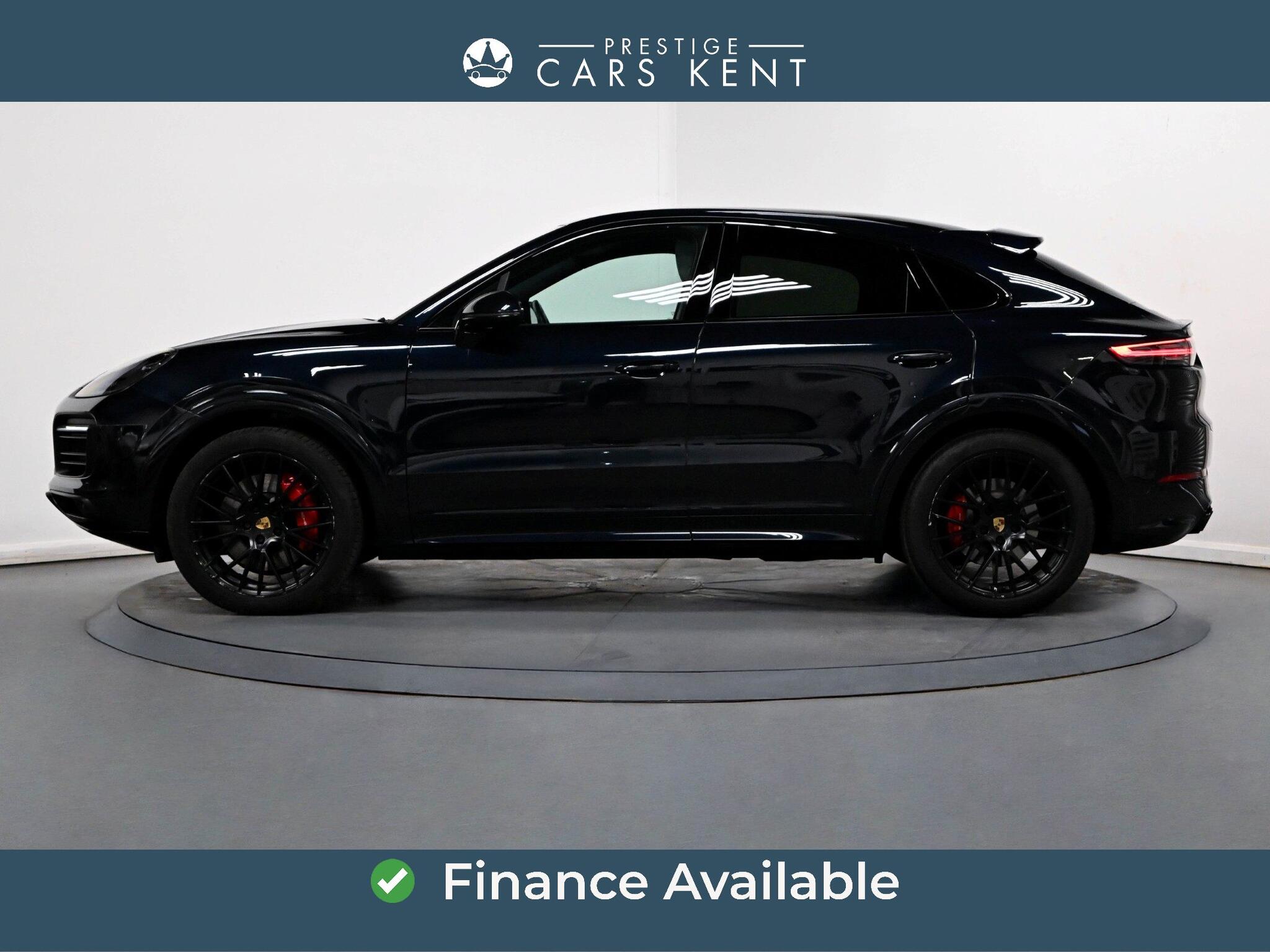 Porsche Cayenne view 4