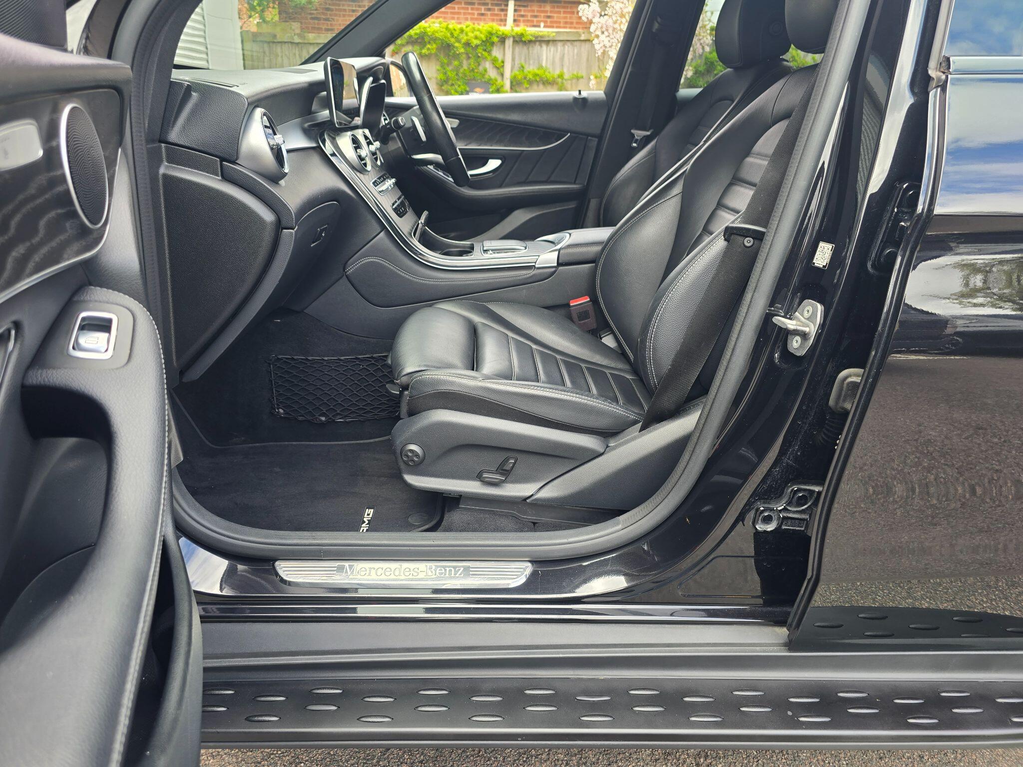 Mercedes-Benz GLC view 45