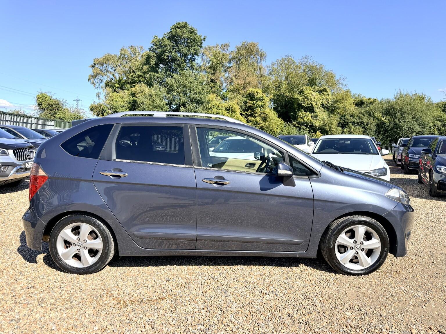 Honda FR-V view 2