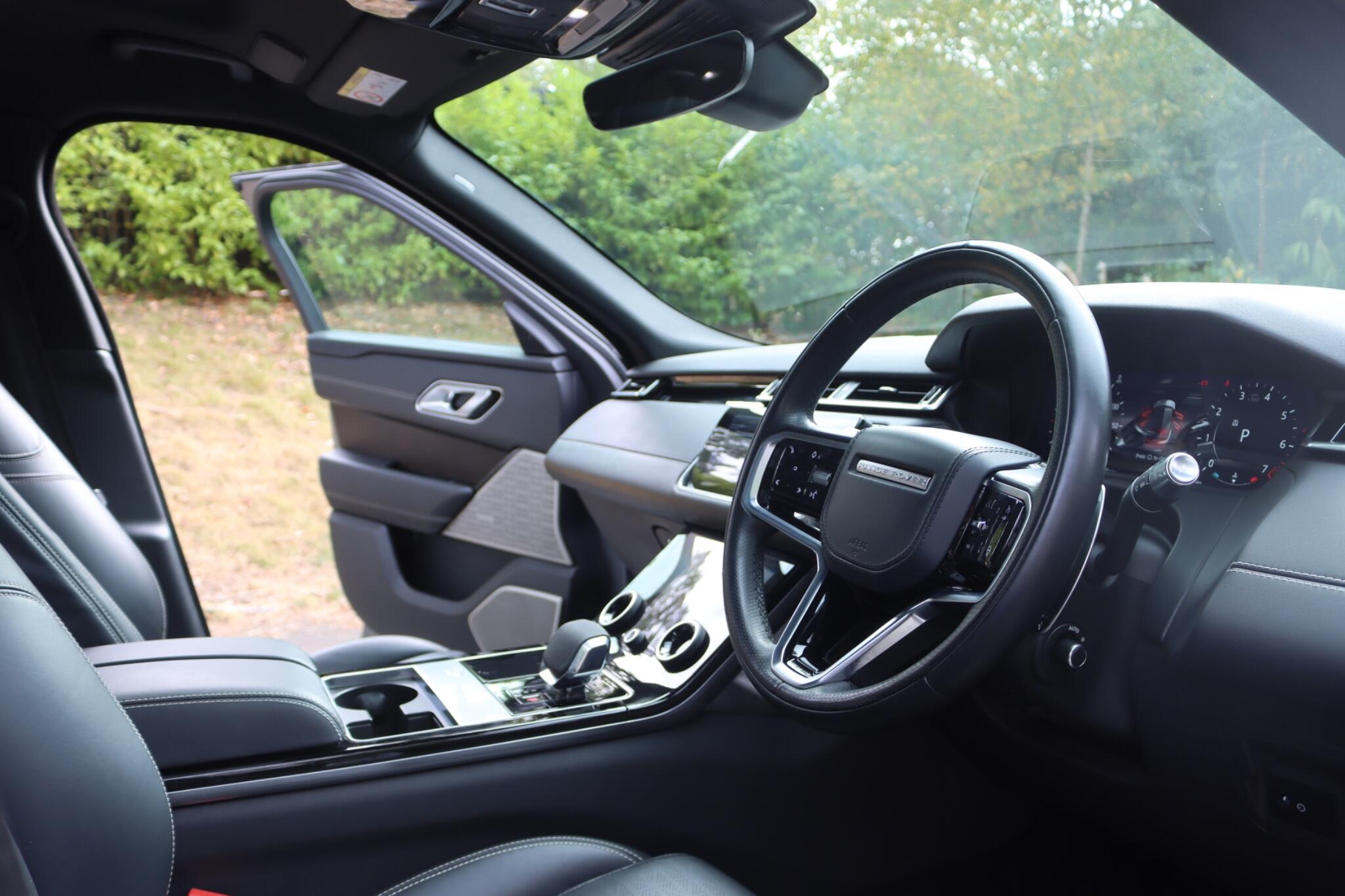 Land Rover Range Rover Velar view 36