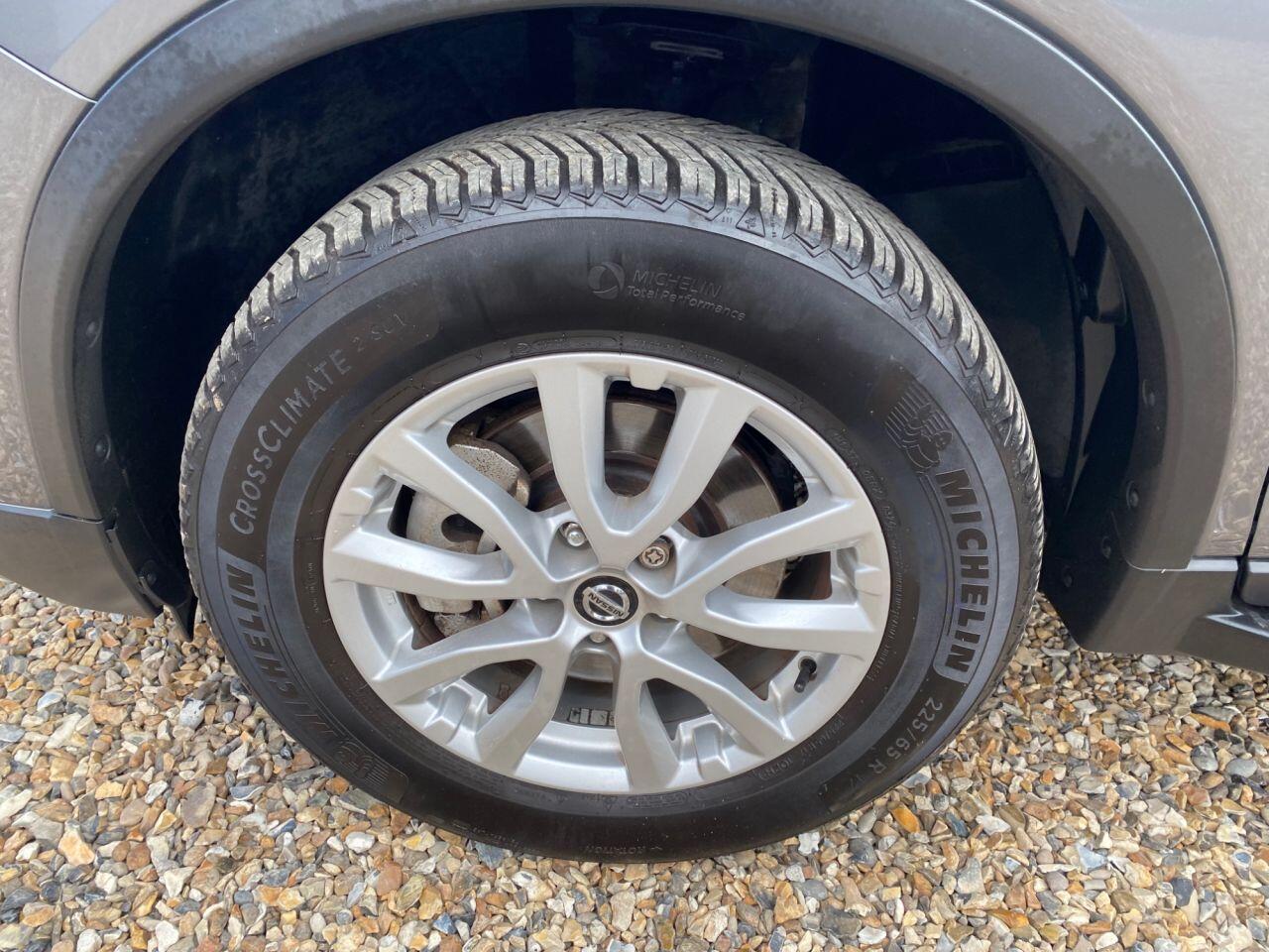 Nissan X-Trail view 36