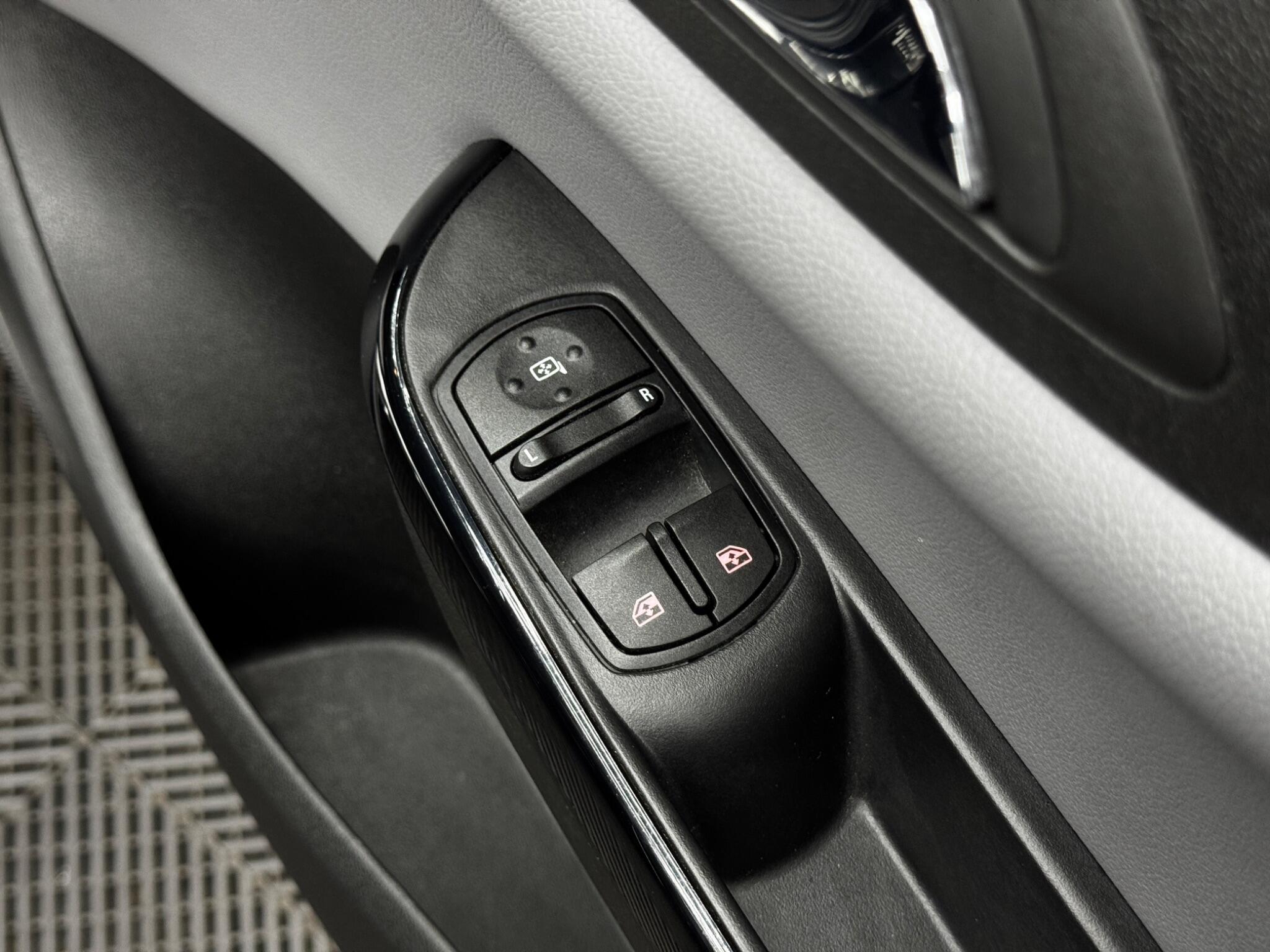 Vauxhall Corsa view 37