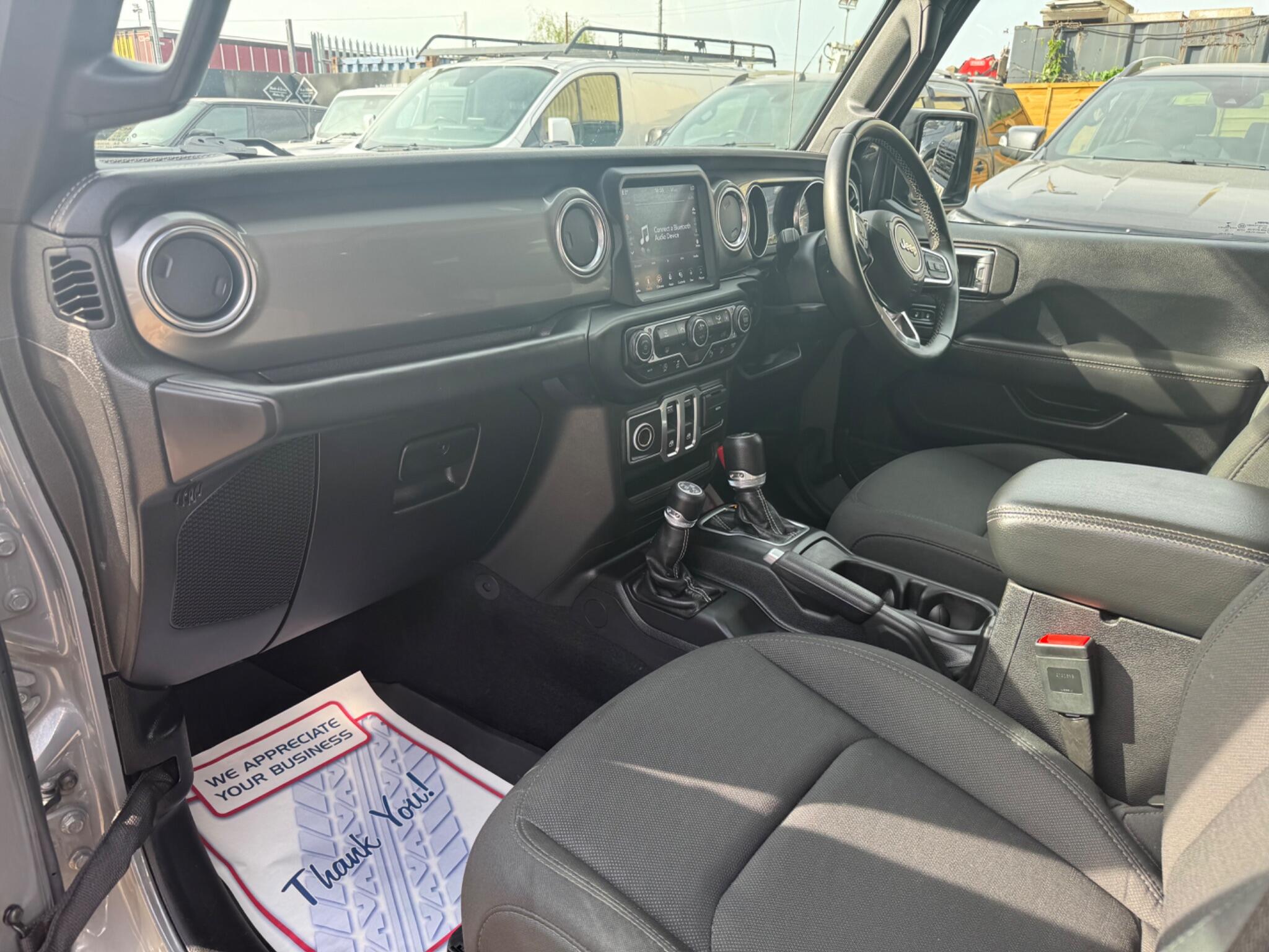 Jeep Wrangler view 20