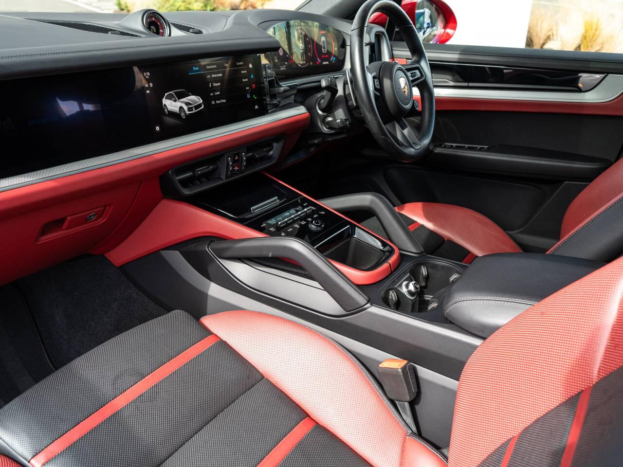 Porsche Cayenne view 28