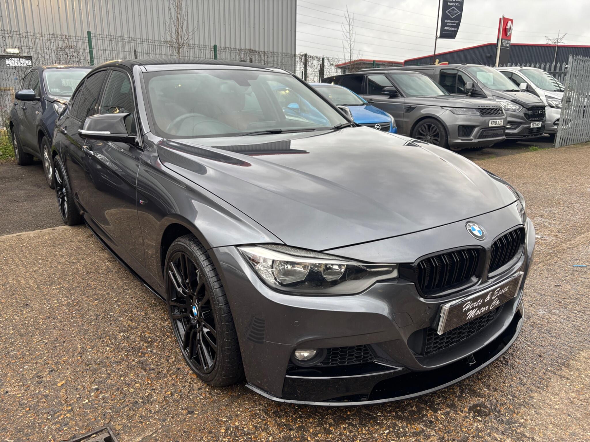 BMW 3 Series view 6